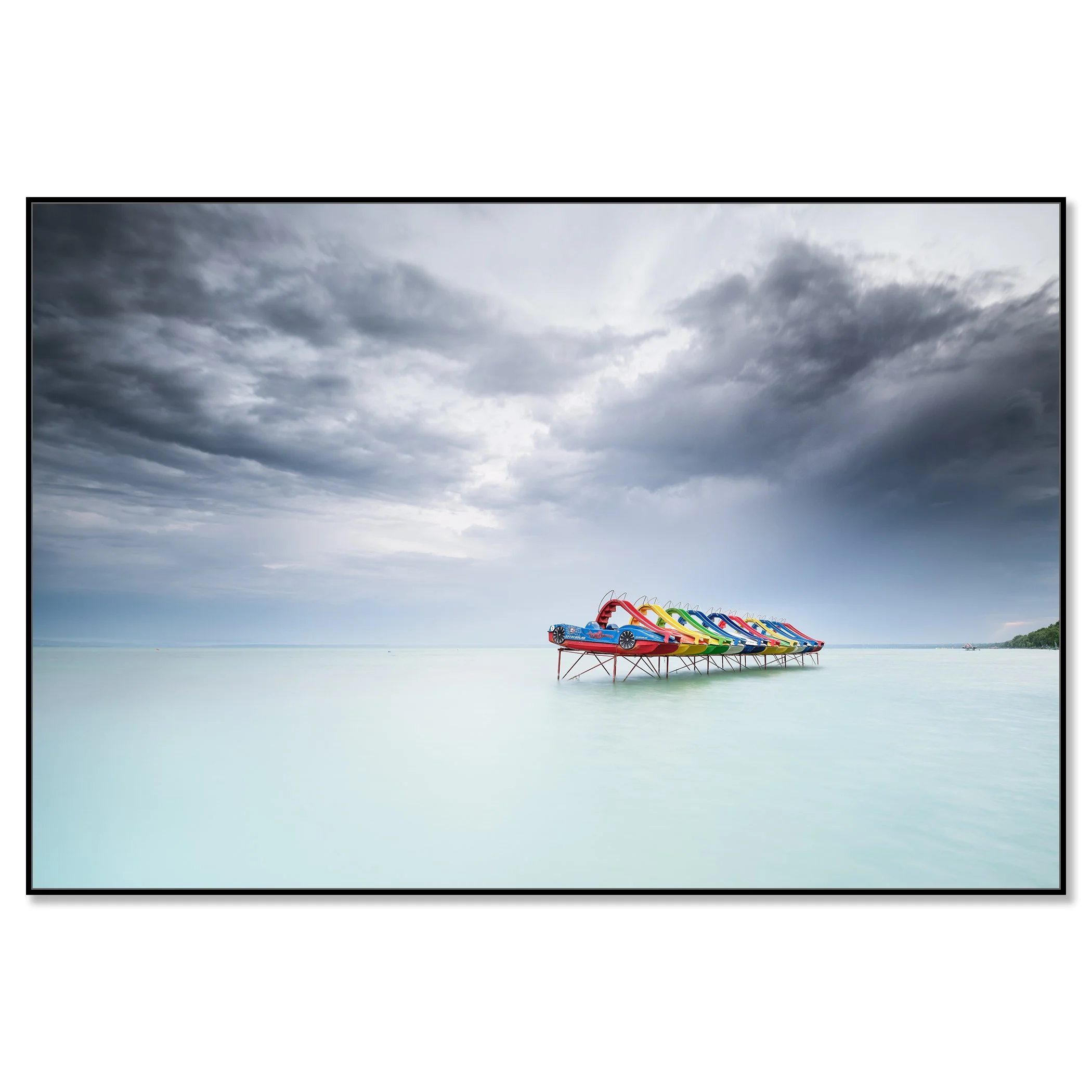 Pedal Boat Colour Study 1 mounted on aluminium Dibond in a black aluminium ArtBox frame. Photo by Gerald Berghammer.
