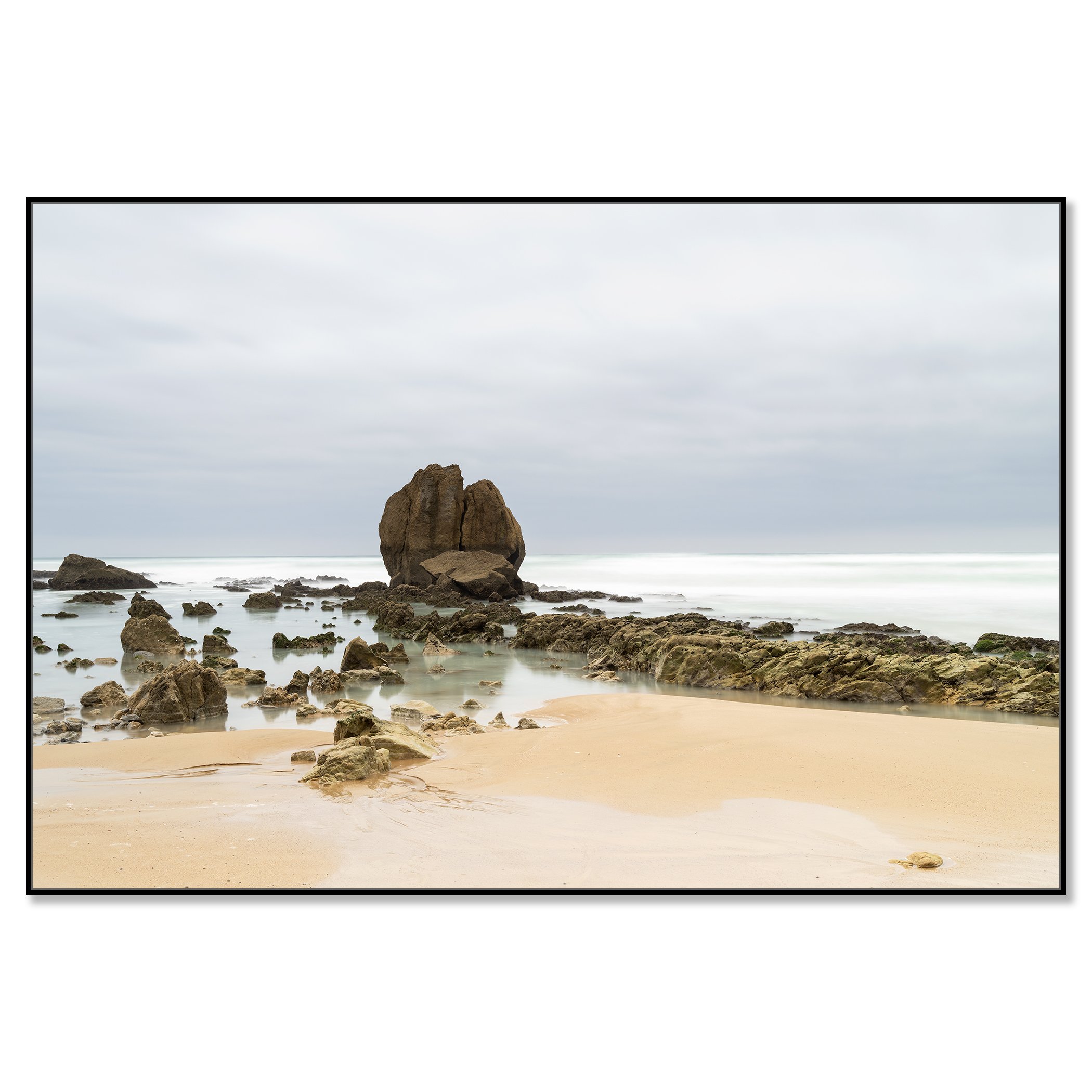 Rocks on the Shore, Study 3 – France, colour Dibond print in a black aluminium ArtBox frame. Photo by Gerald Berghammer.