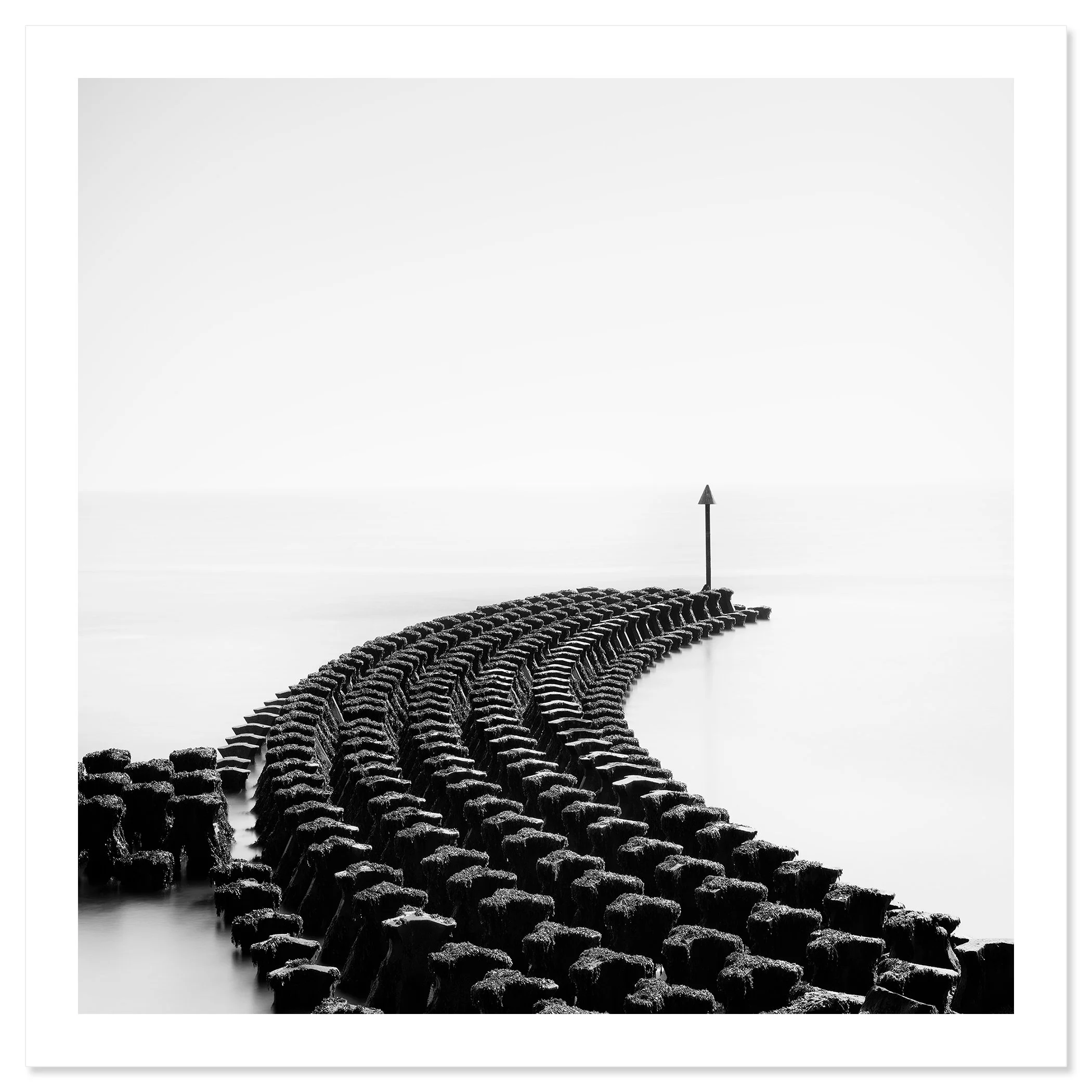 Cobbolds Point Study 1 shown as an archival pigment fine art print on Hahnemühle Photo Rag Baryta by Gerald Berghammer.
