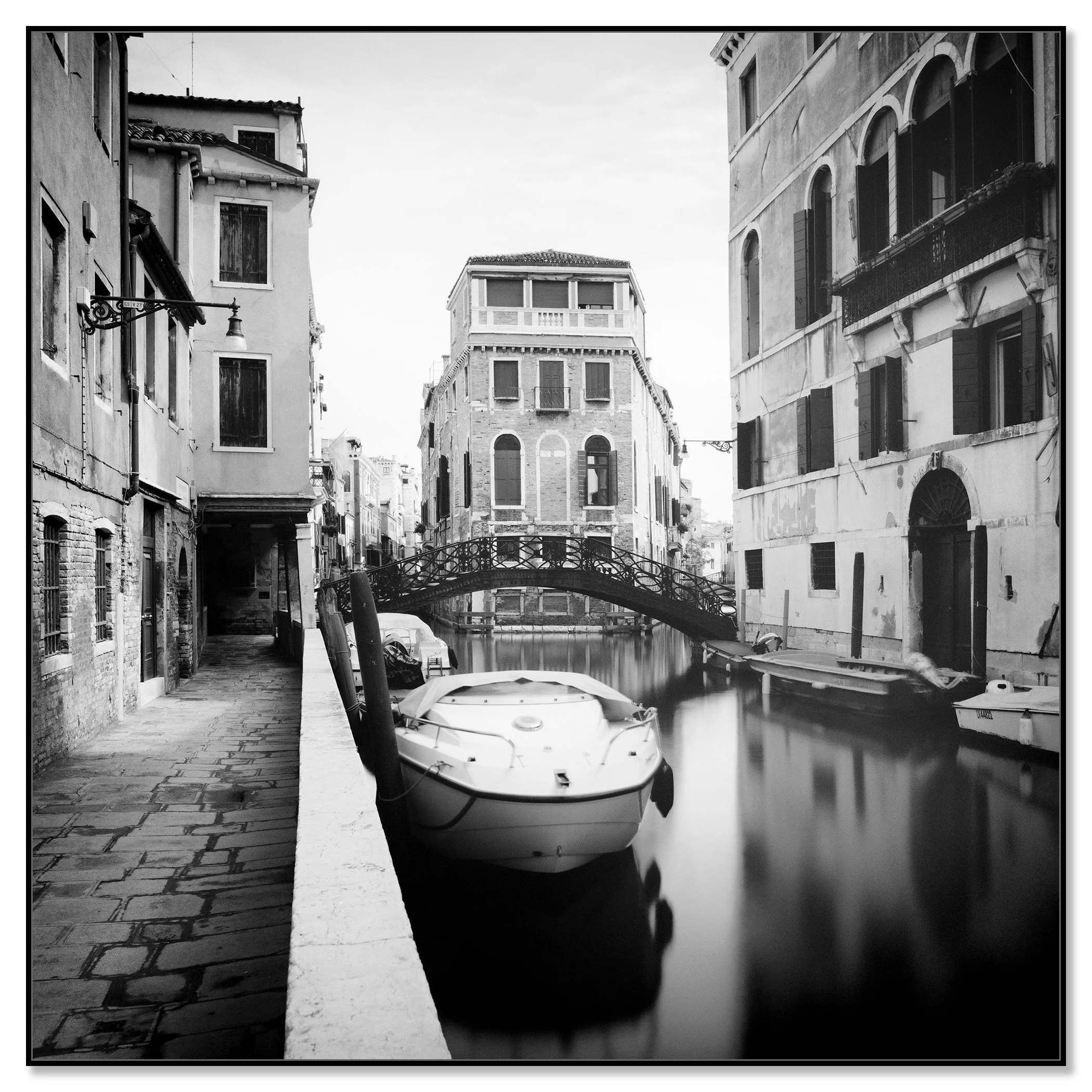 Old Wrought-Iron Bridge – Venice, Italy, black-and-white photograph in a black aluminium ArtBox frame