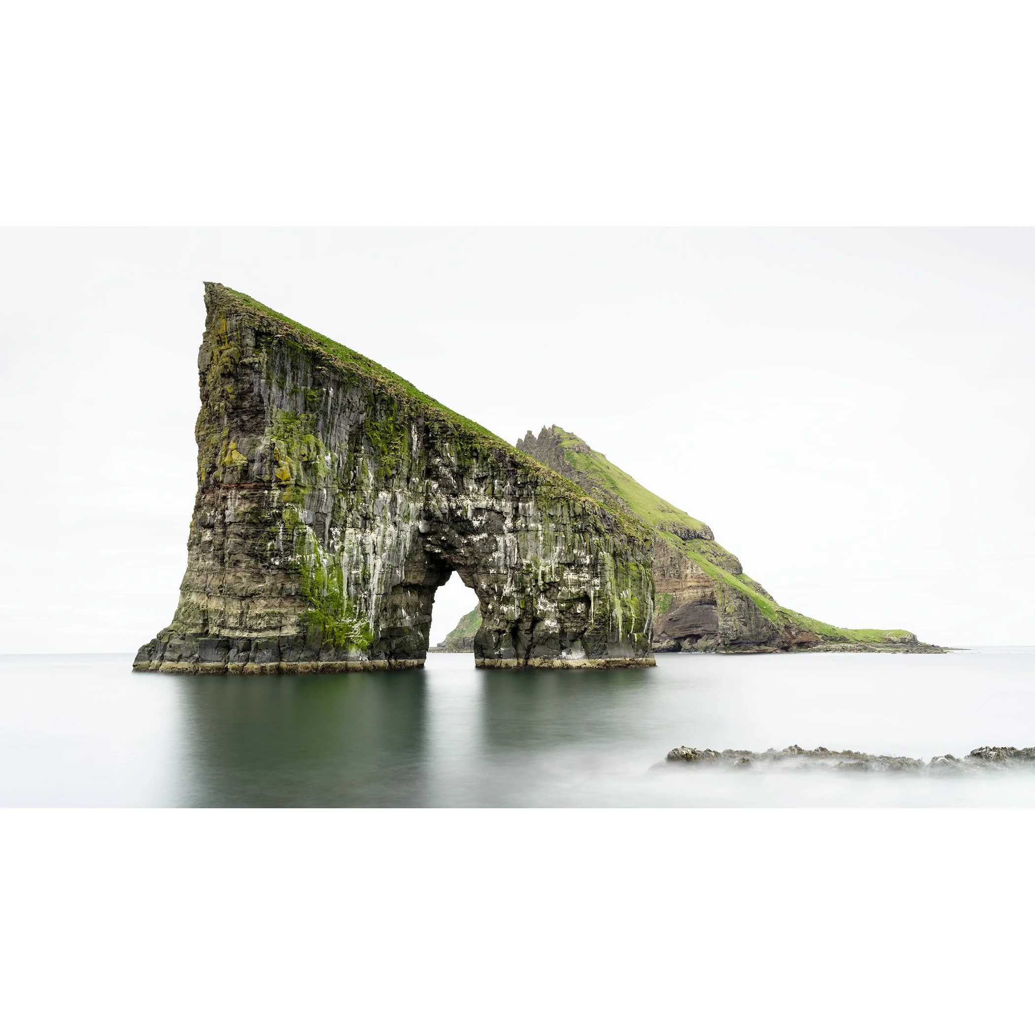 gerald-berghammer-drangarnir-sea-arch-study-2-faroe-islands.jpg