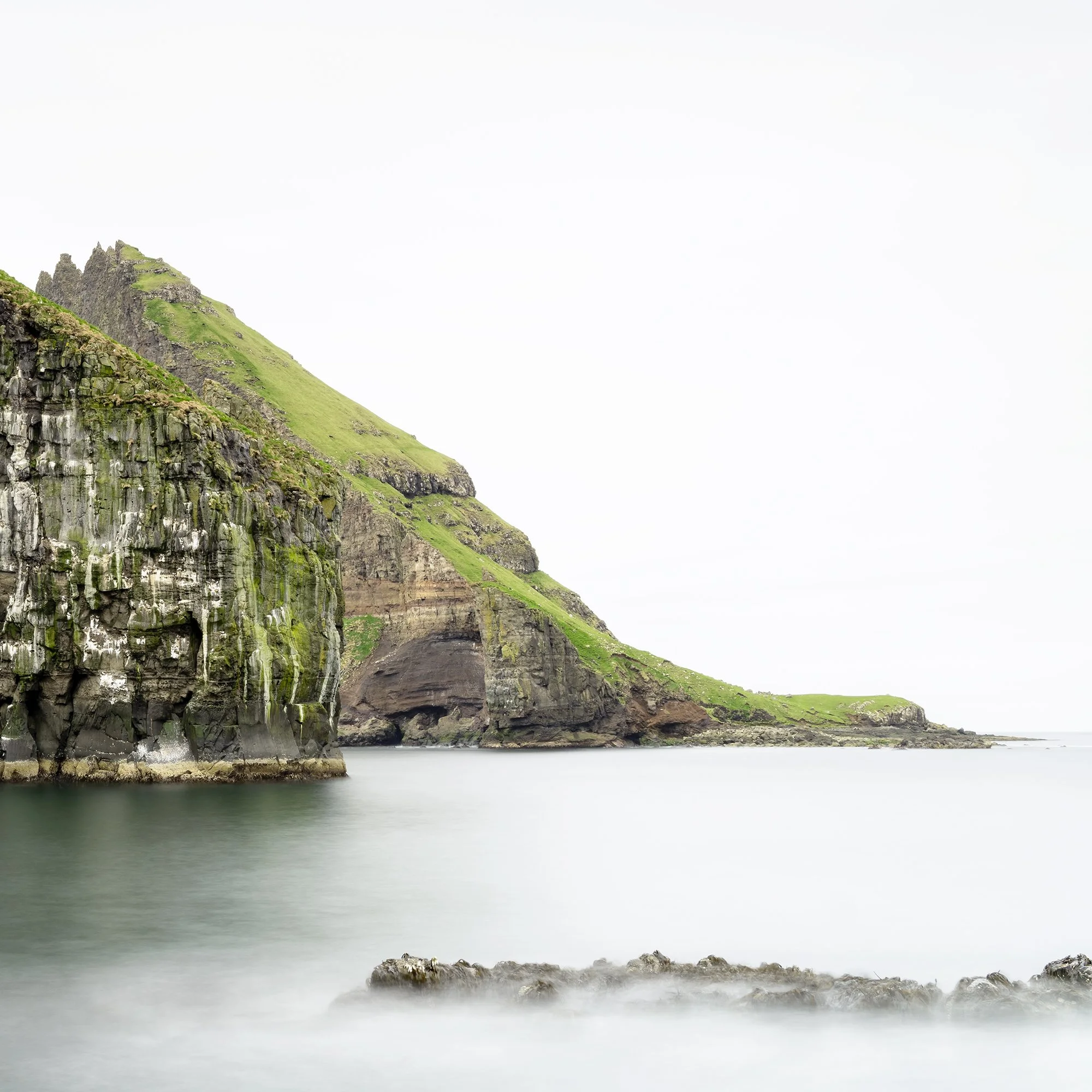 gerald-berghammer-drangarnir-sea-arch-study-2-faroe-islands-detail-2.jpg