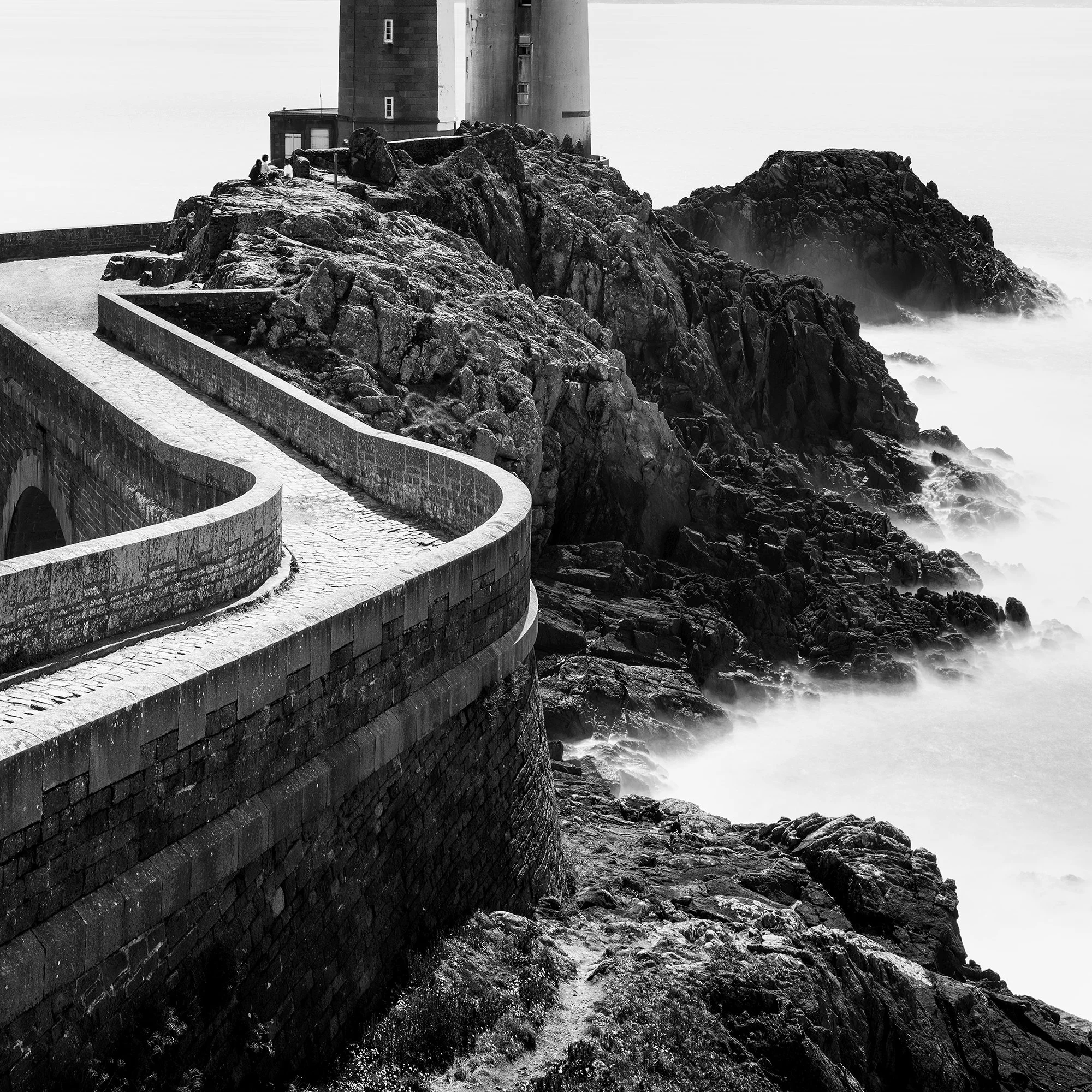 Detail of Petit Minou Lighthouse Study 1 – minimalist long-exposure lighthouse photograph from Brittany by Gerald Berghammer.