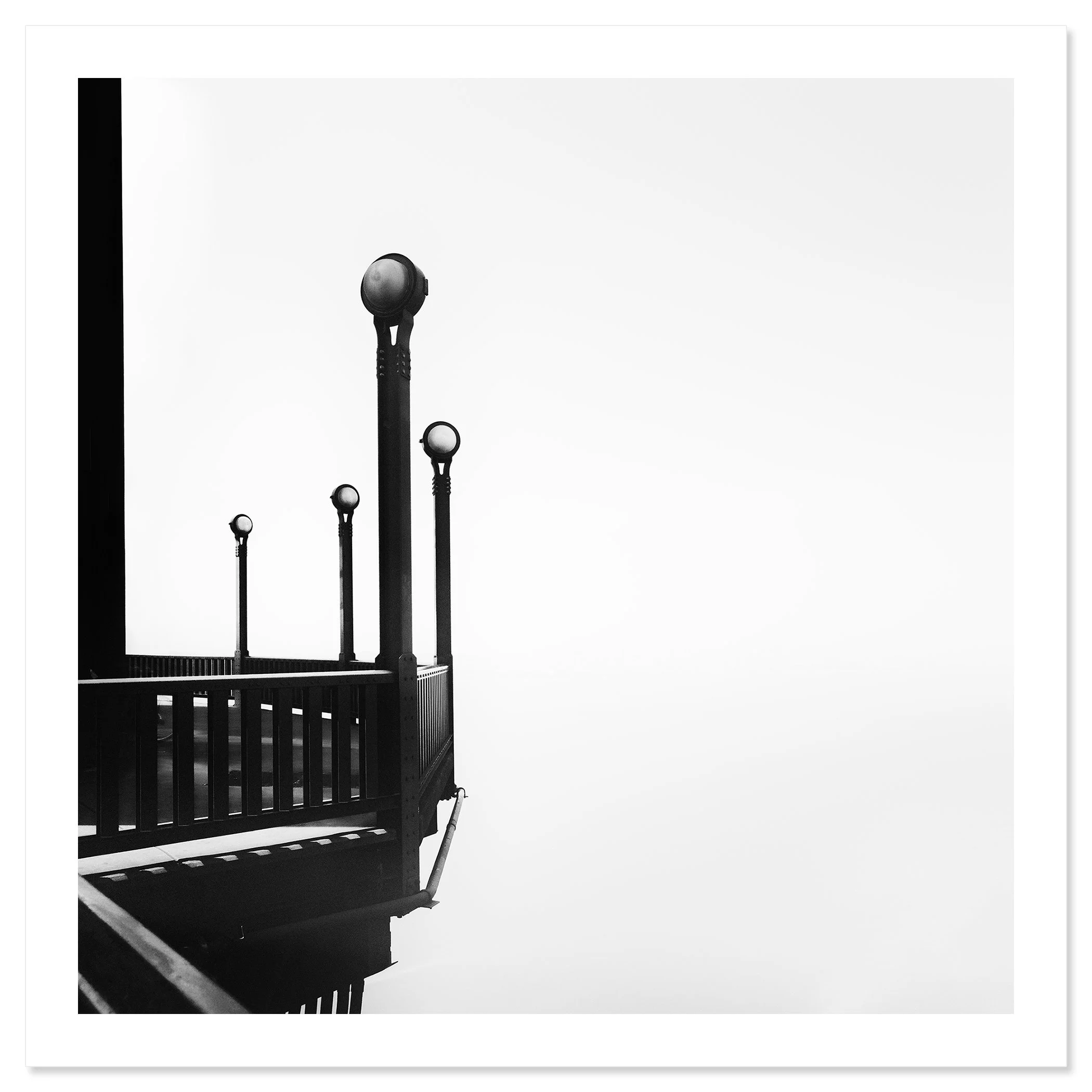 Golden Gate, Study 6 – black-and-white fine art print on Hahnemühle Photo Rag Baryta by Gerald Berghammer.