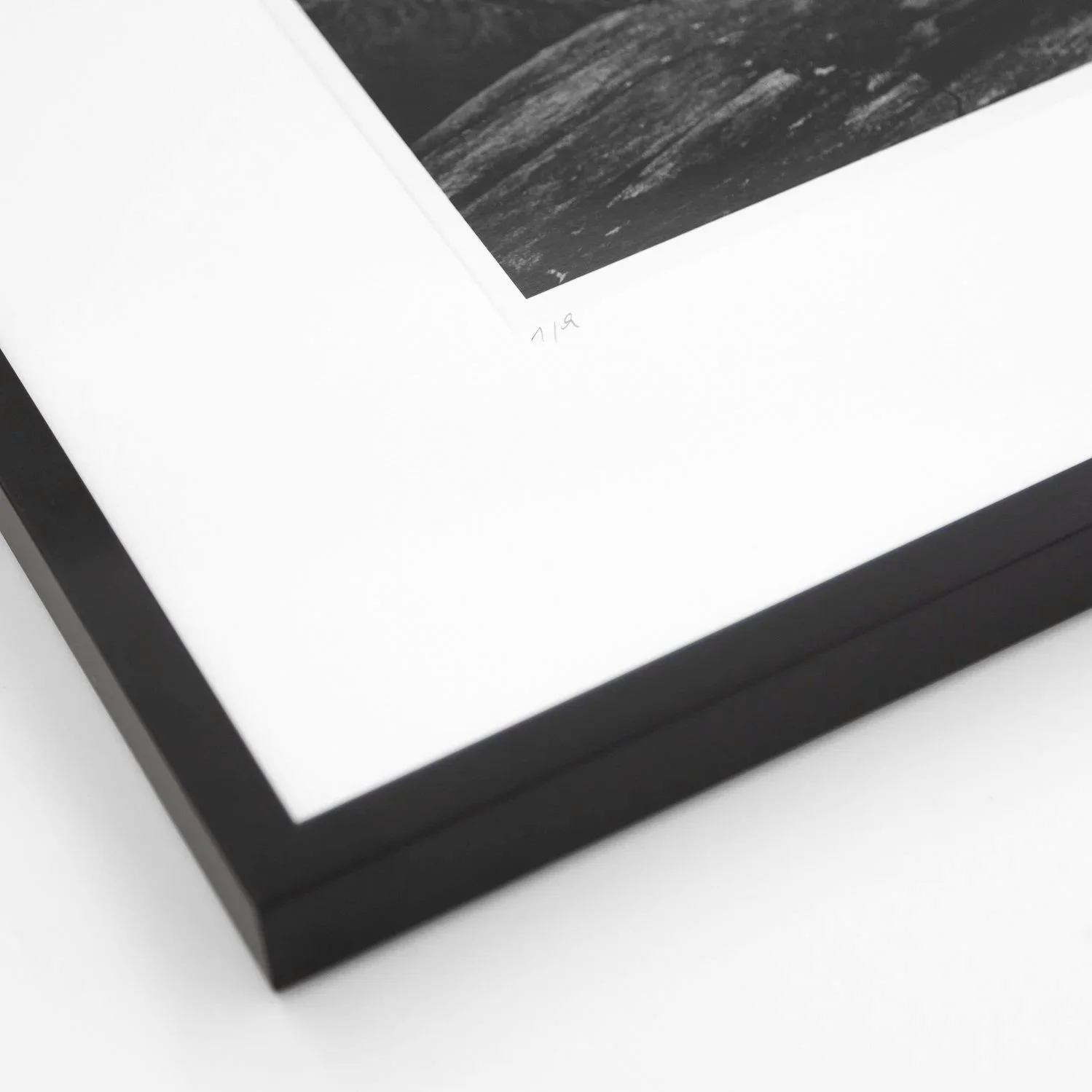 Handwritten edition number 1/9 on the archival mount of Into the Wild, framed gelatin silver print by Gerald Berghammer.