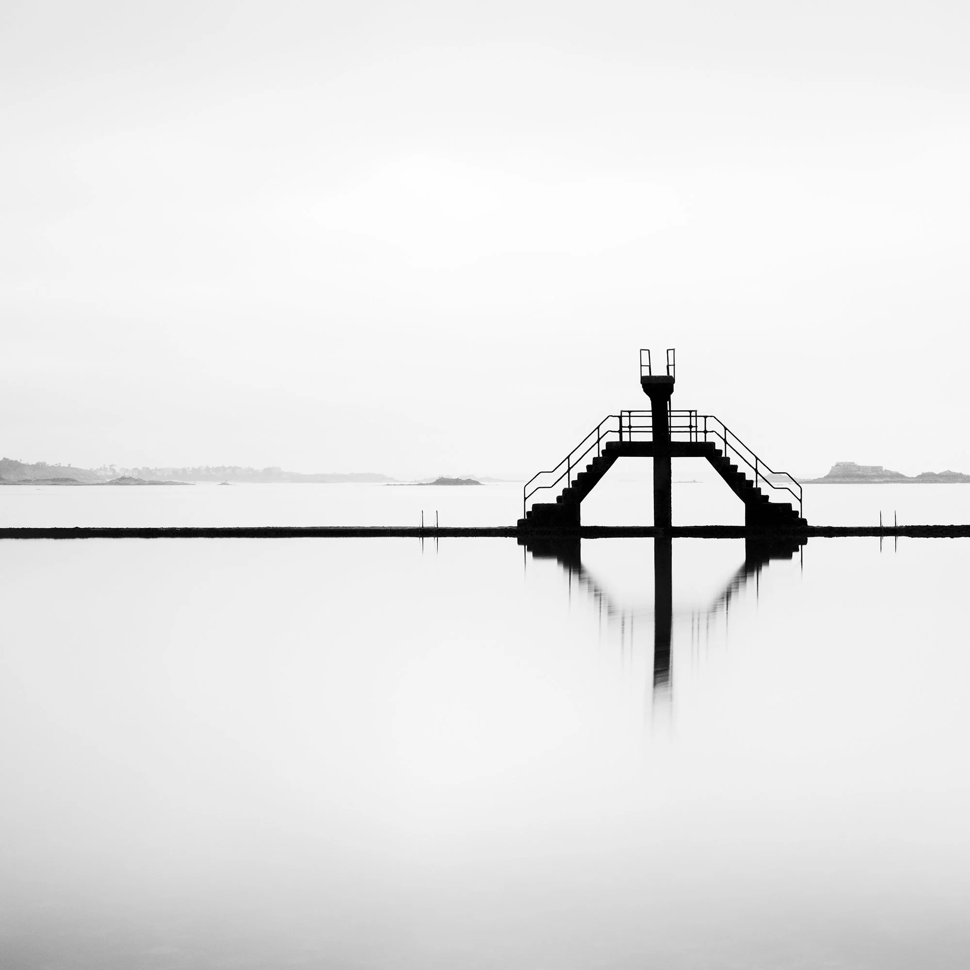 Diving Platform Study 2 – detail of the diving platform and reflection in Saint-Malo, France, by Gerald Berghammer.