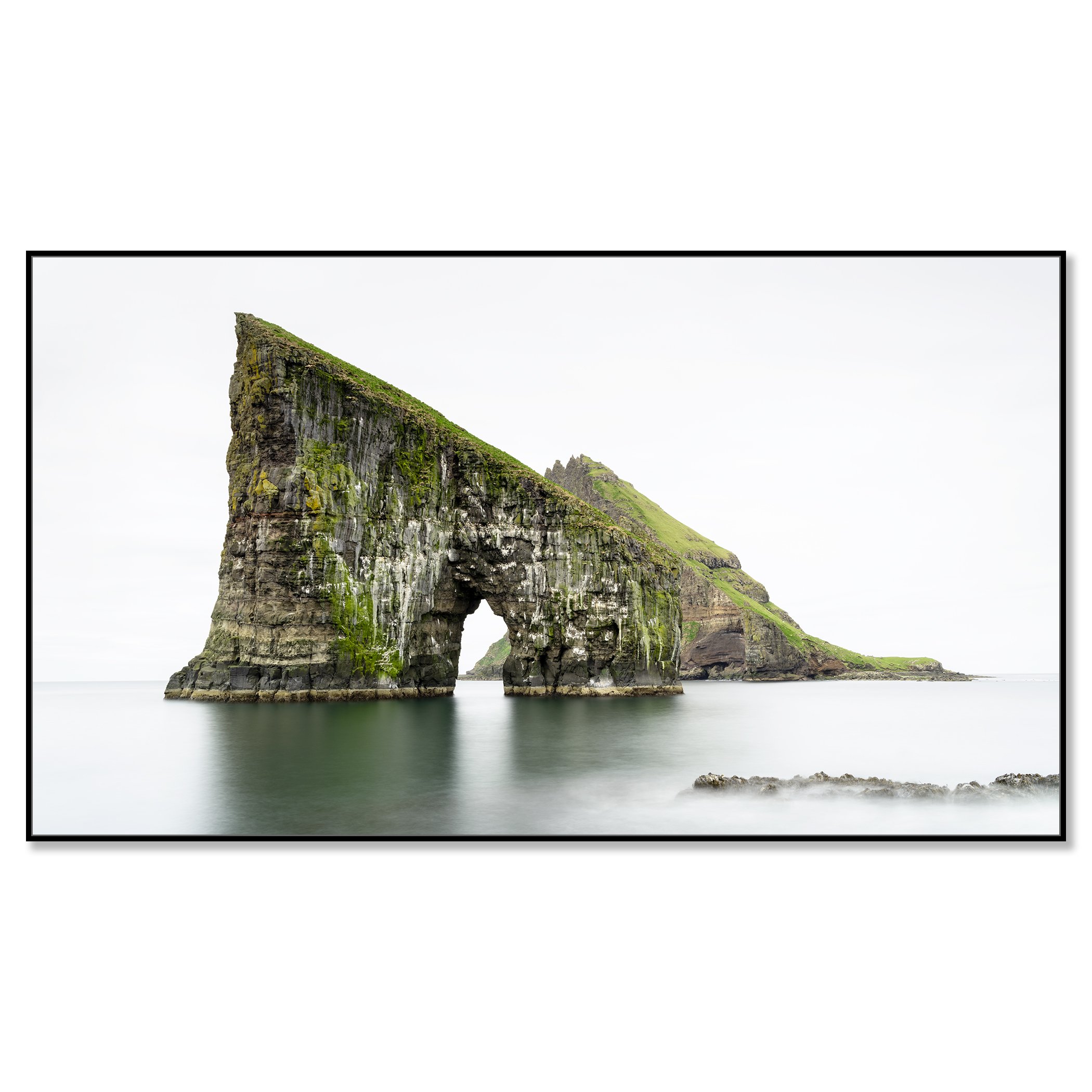 gerald-berghammer-drangarnir-sea-arch-study-2-faroe-islands-dibond-artbox-black.jpg