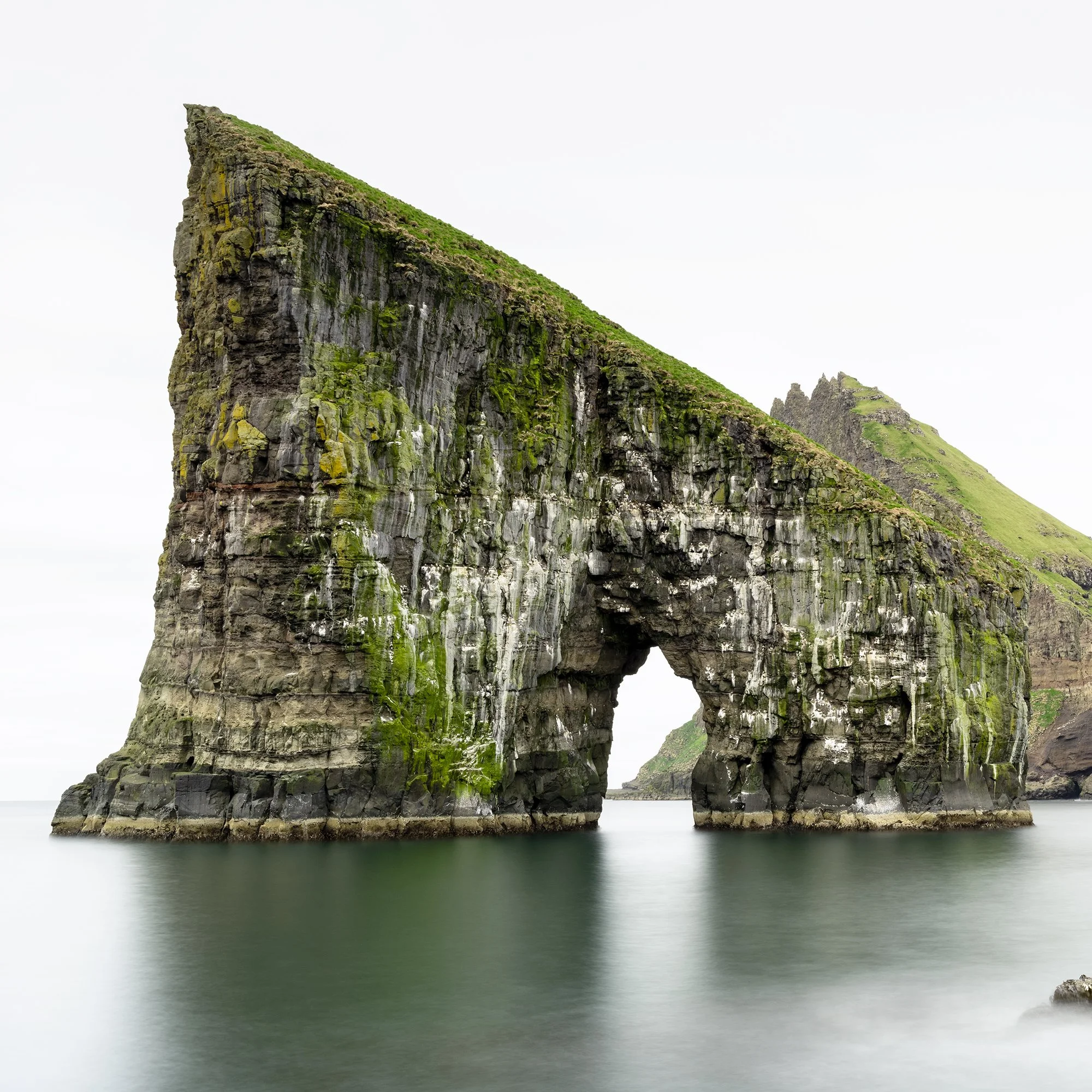 gerald-berghammer-drangarnir-sea-arch-study-2-faroe-islands-detail-1.jpg