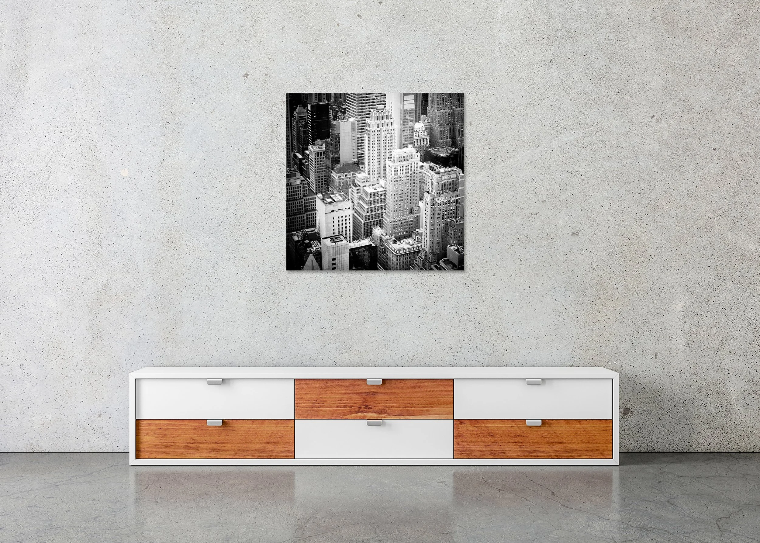 Manhattan Study 2 displayed in a modern interior as a frameless black-and-white aluminium Dibond print by Gerald Berghammer.
