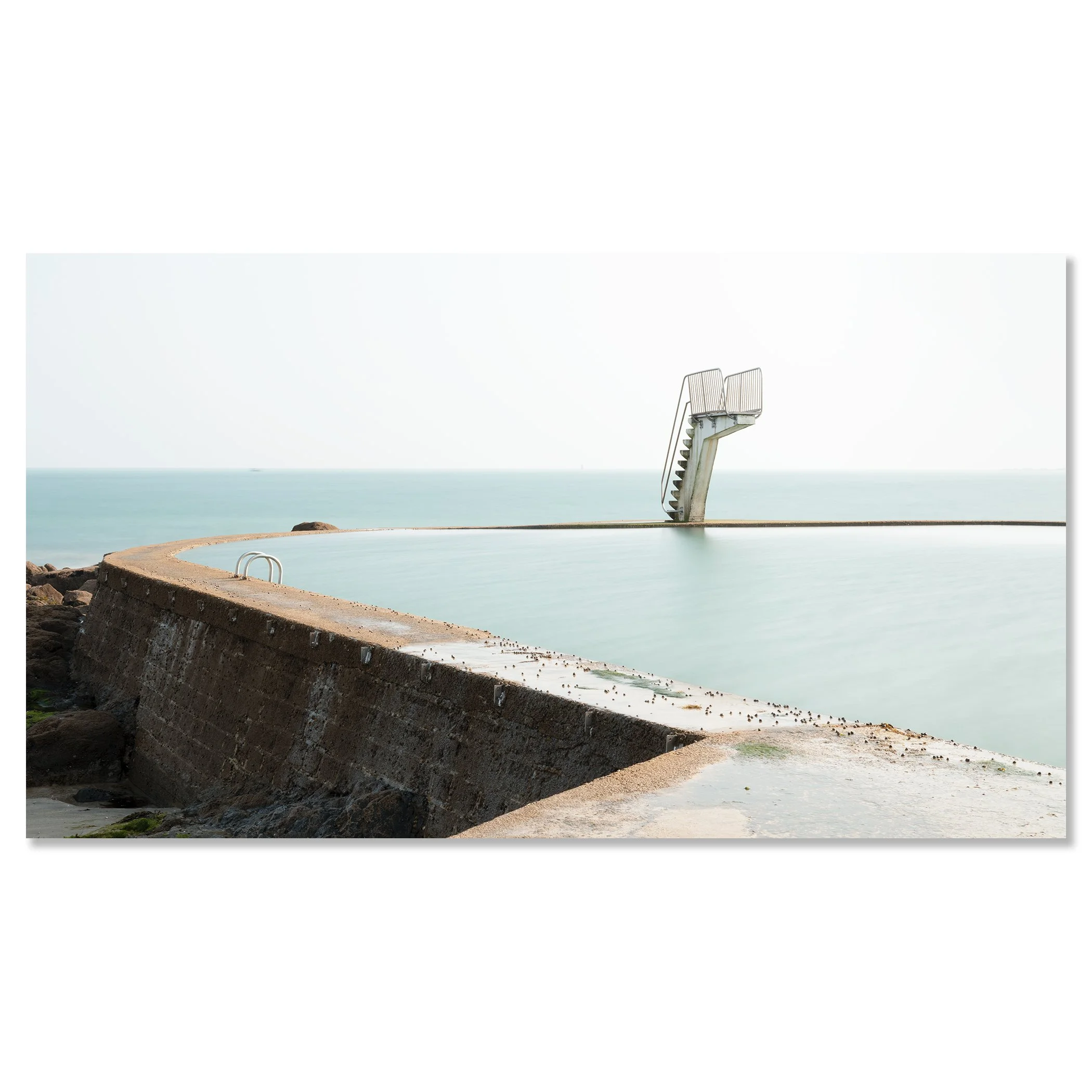 Seawater Swimming Pool, Study 1 as a frameless colour photograph on aluminium Dibond, photo by Gerald Berghammer.