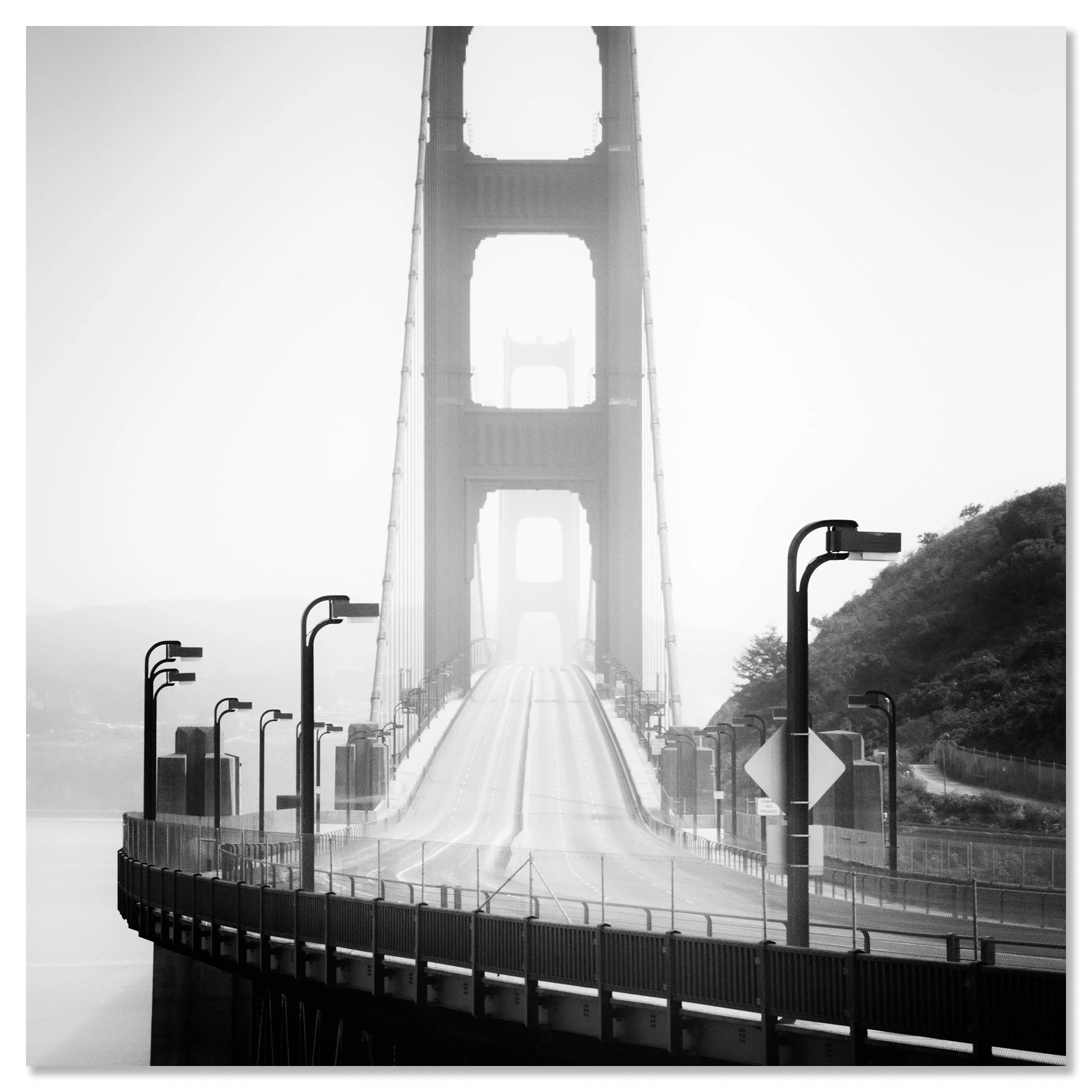 Golden Gate Bridge Study 7 by Gerald Berghammer as a frameless black-and-white artwork mounted on aluminium Dibond.