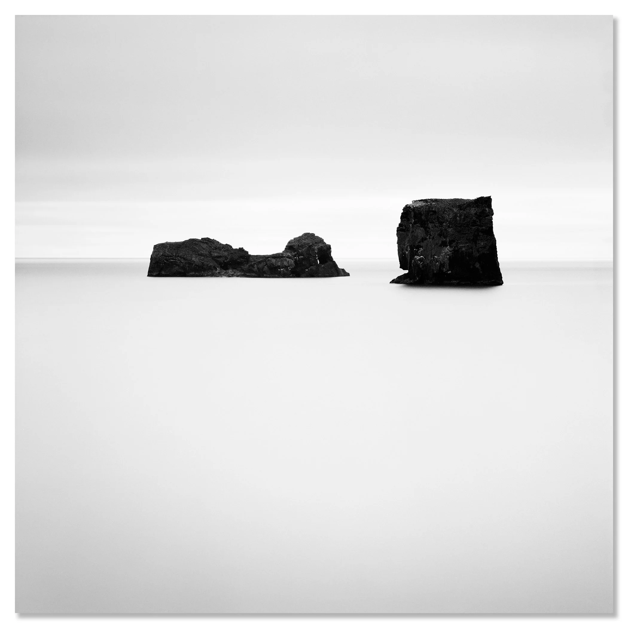 Long-exposure black-and-white seascape of ocean rocks, Iceland – dibond frameless
