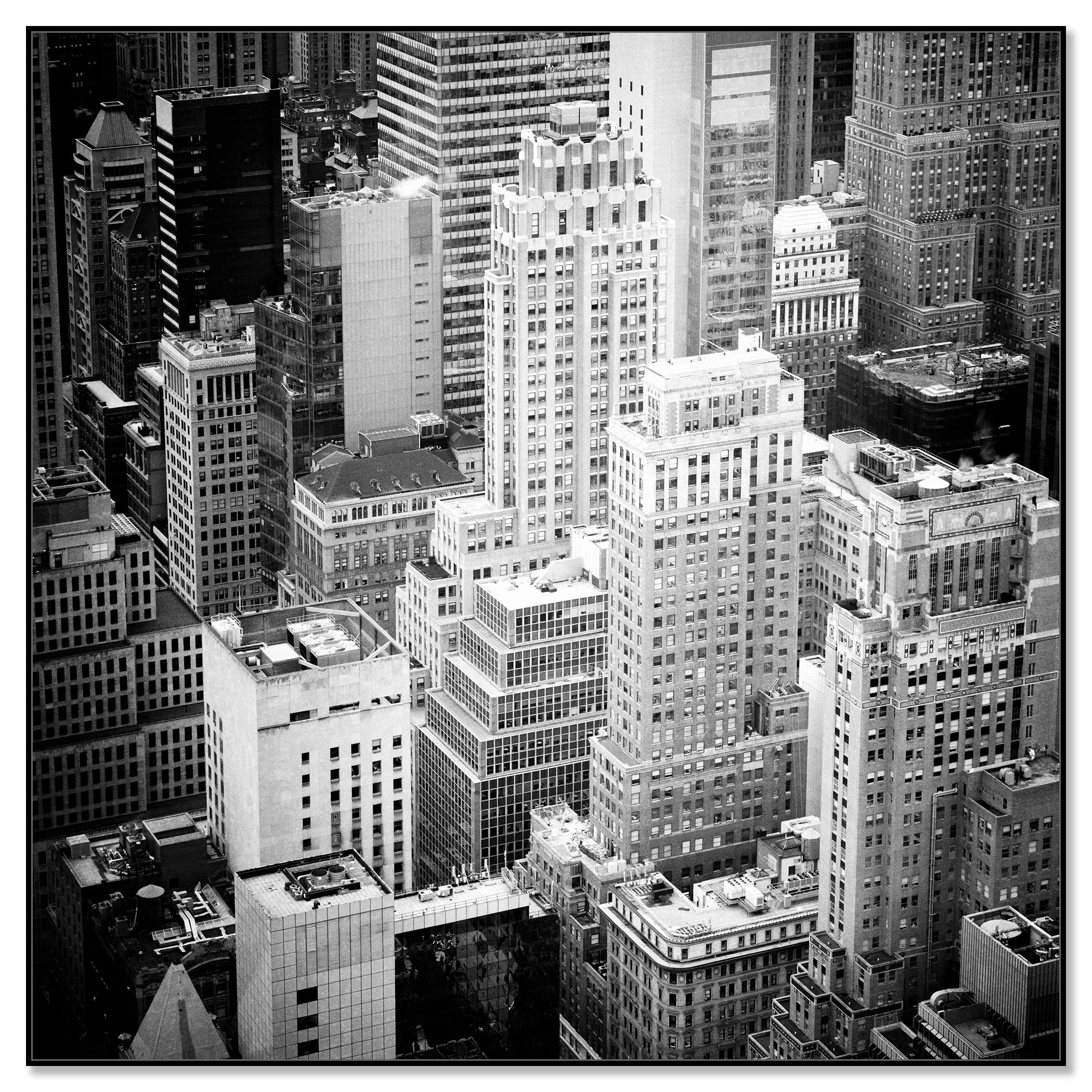 Manhattan Study 2 mounted on aluminium Dibond in a black aluminium ArtBox frame by Gerald Berghammer.