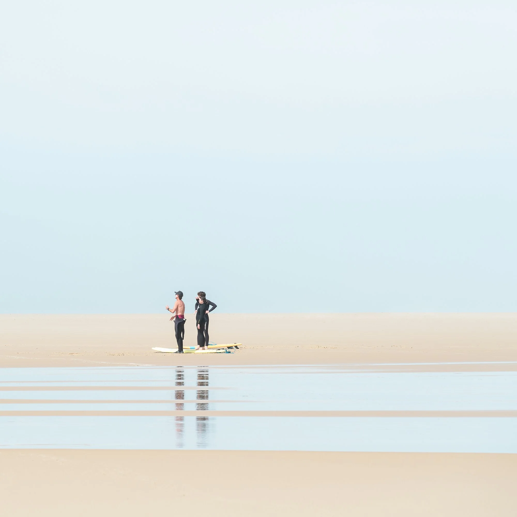 Detail of Wave Watcher, Study 1 – France, showing soft beach reflections and pale coastal tones. Photo by Gerald Berghammer.