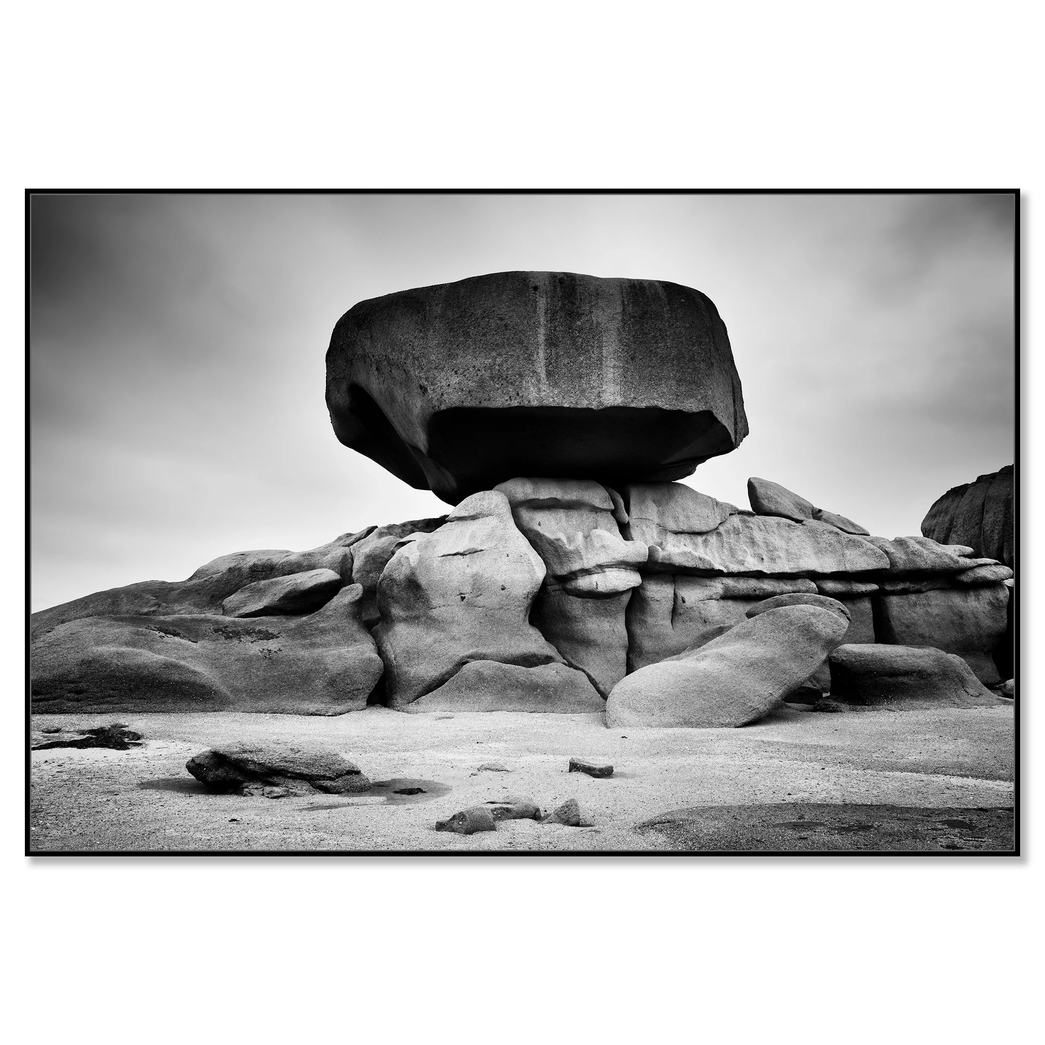 Abstract landscape of pink granite coast rock formations in Brittany – framed ArtBox black