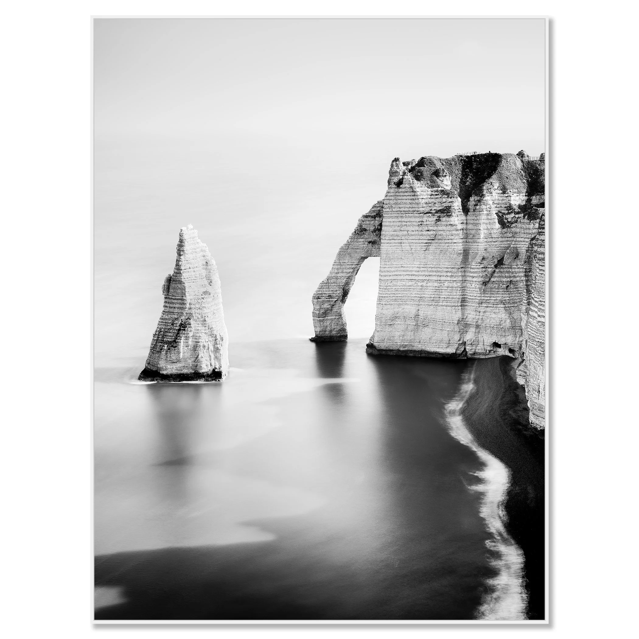 The Cliffs of Étretat, Study 3 – black-and-white photograph in a white aluminium ArtBox frame. Photo by Gerald Berghammer.