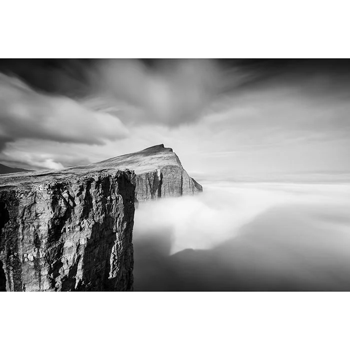 Foggy Slave Cliff, Study 1 – Faroe Islands | Gerald Berghammer