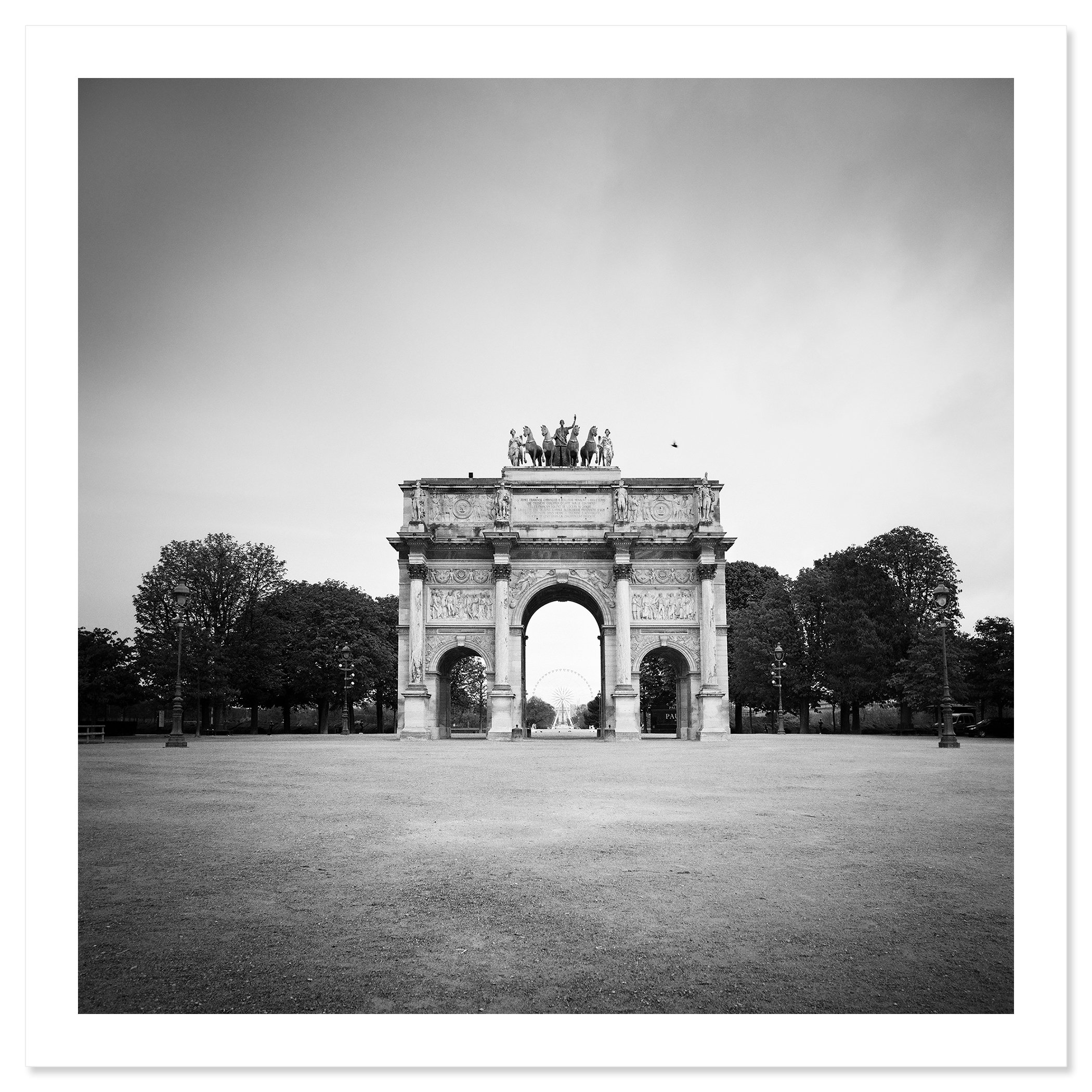 Arc de Triomphe du Carrousel shown as an archival pigment fine art print by Gerald Berghammer.