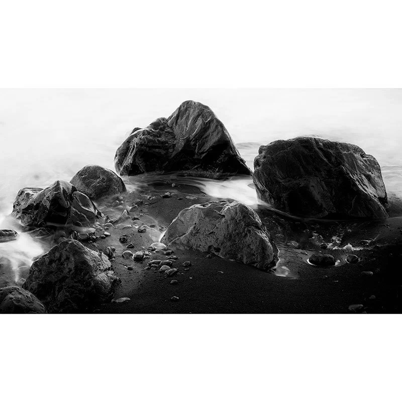 Black Stone Beach Study 2 – Portugal | Gerald Berghammer