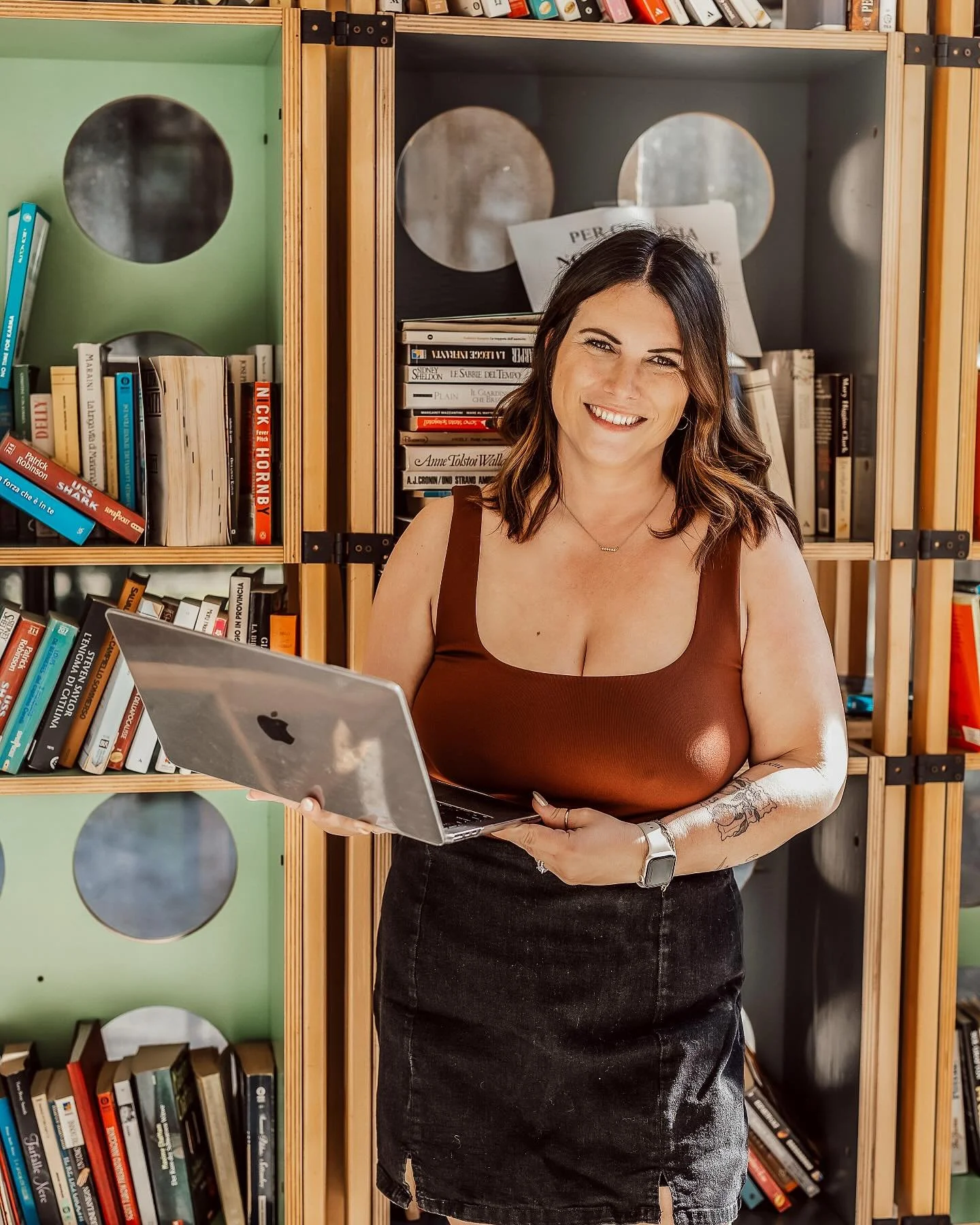It&rsquo;s FINALLY the moment that I&rsquo;ve been waiting for! 

I&rsquo;ve been working on my online course &amp; VA resources for a while now in between client tasks and mom life. 

I&rsquo;m currently putting the finishing touches on them. 

I&rs