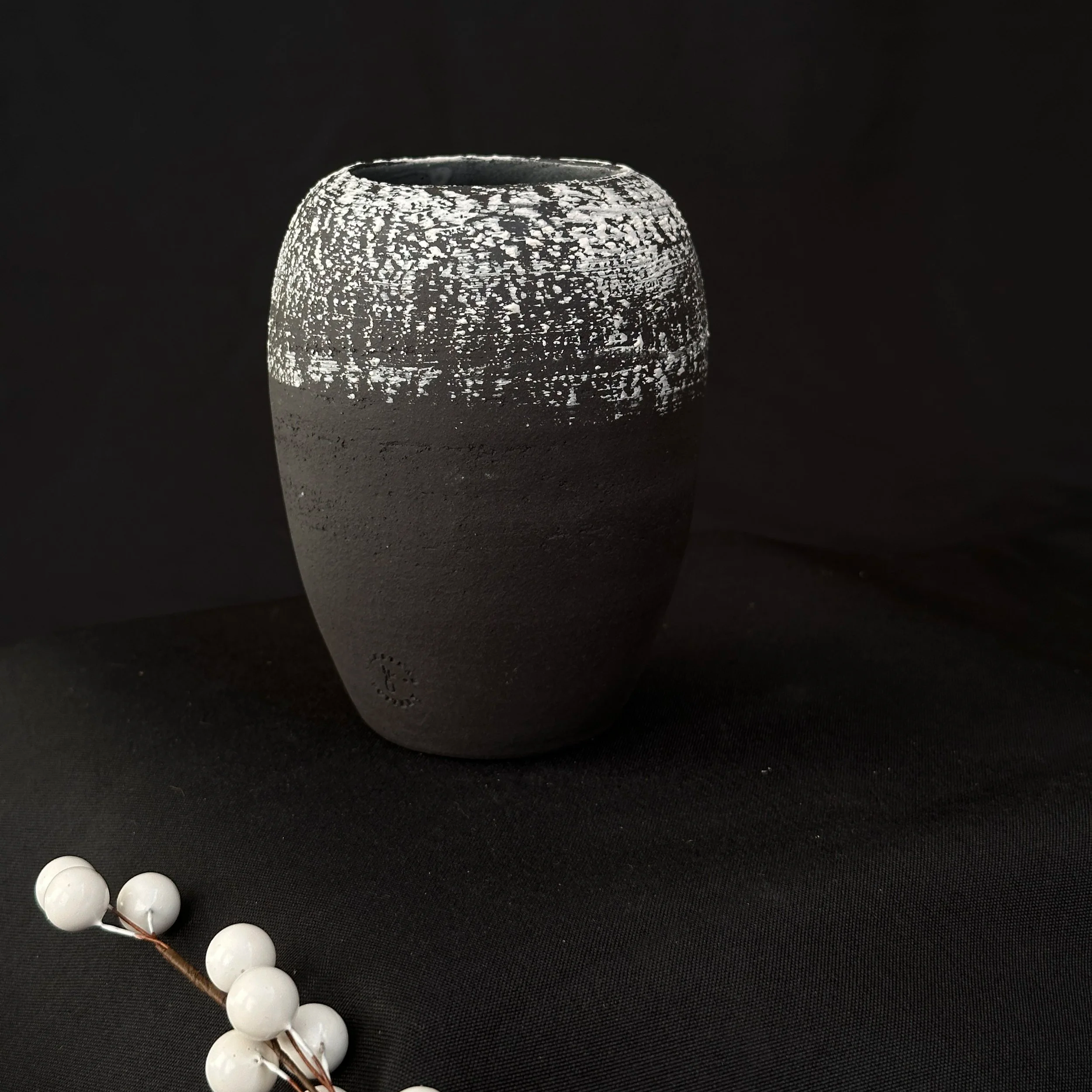 Black textured vase II
