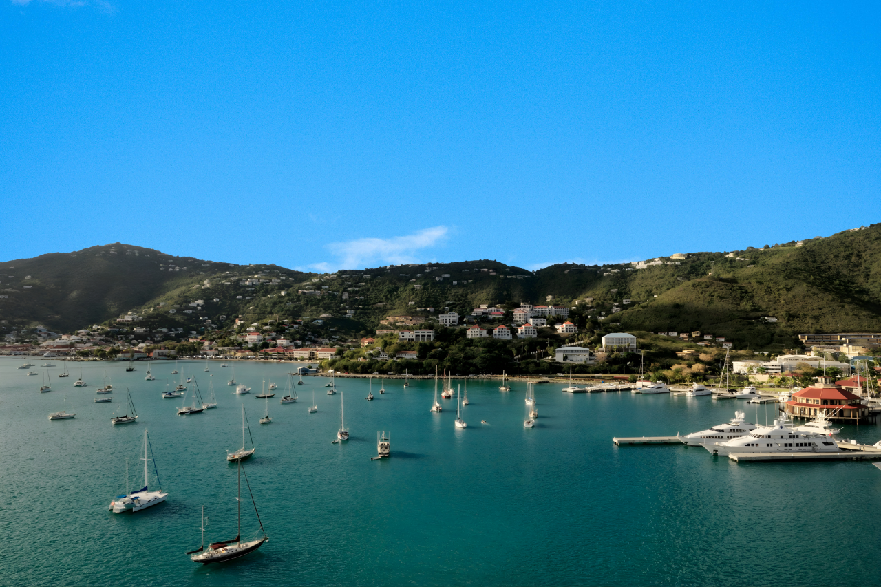 Rent a yacht US Virgin Islands