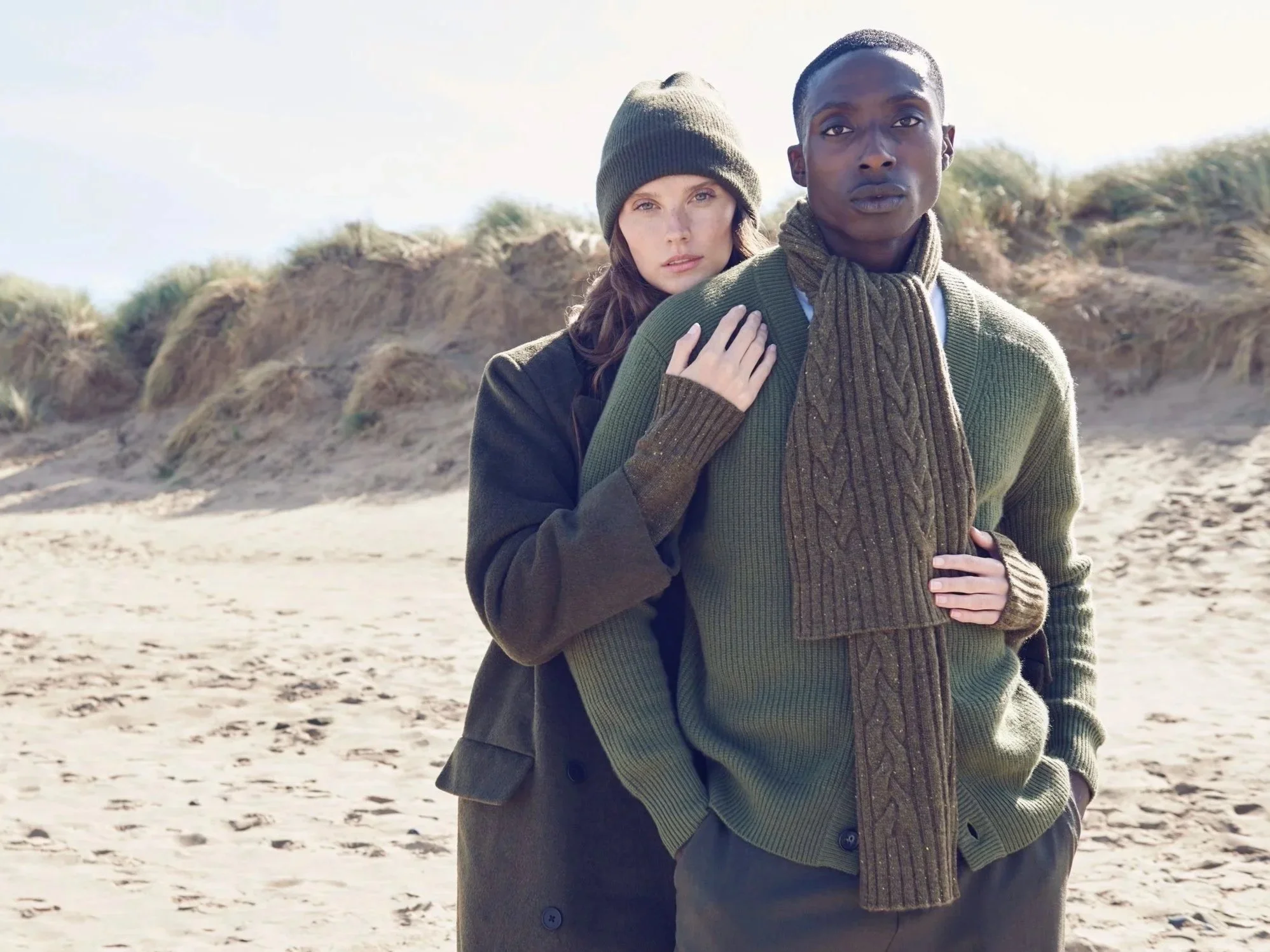 Art Director, Lisa Lehan, art directs Loop Cashmere AW24 campaign delivering stills and motion assets. Shot on Talacre Beach working collaboratively with an amazing team
