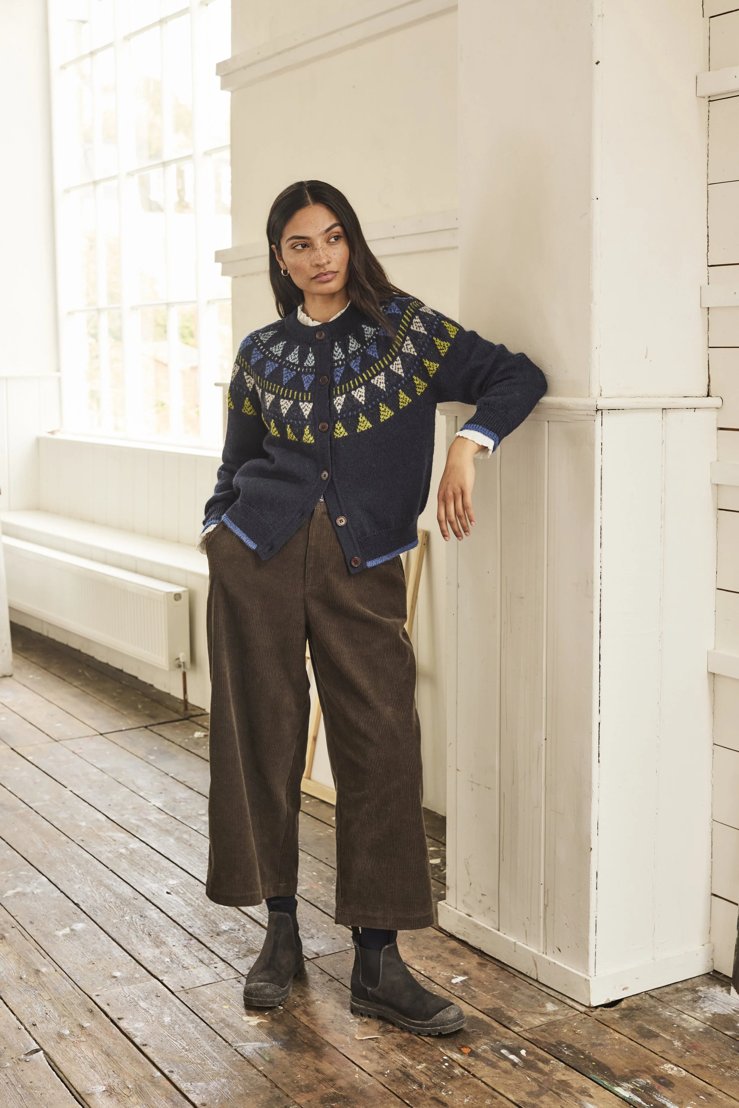 BRITISH_WOOL_GEO_FAIR_ISLE_YOKE_CARDI_032.jpg