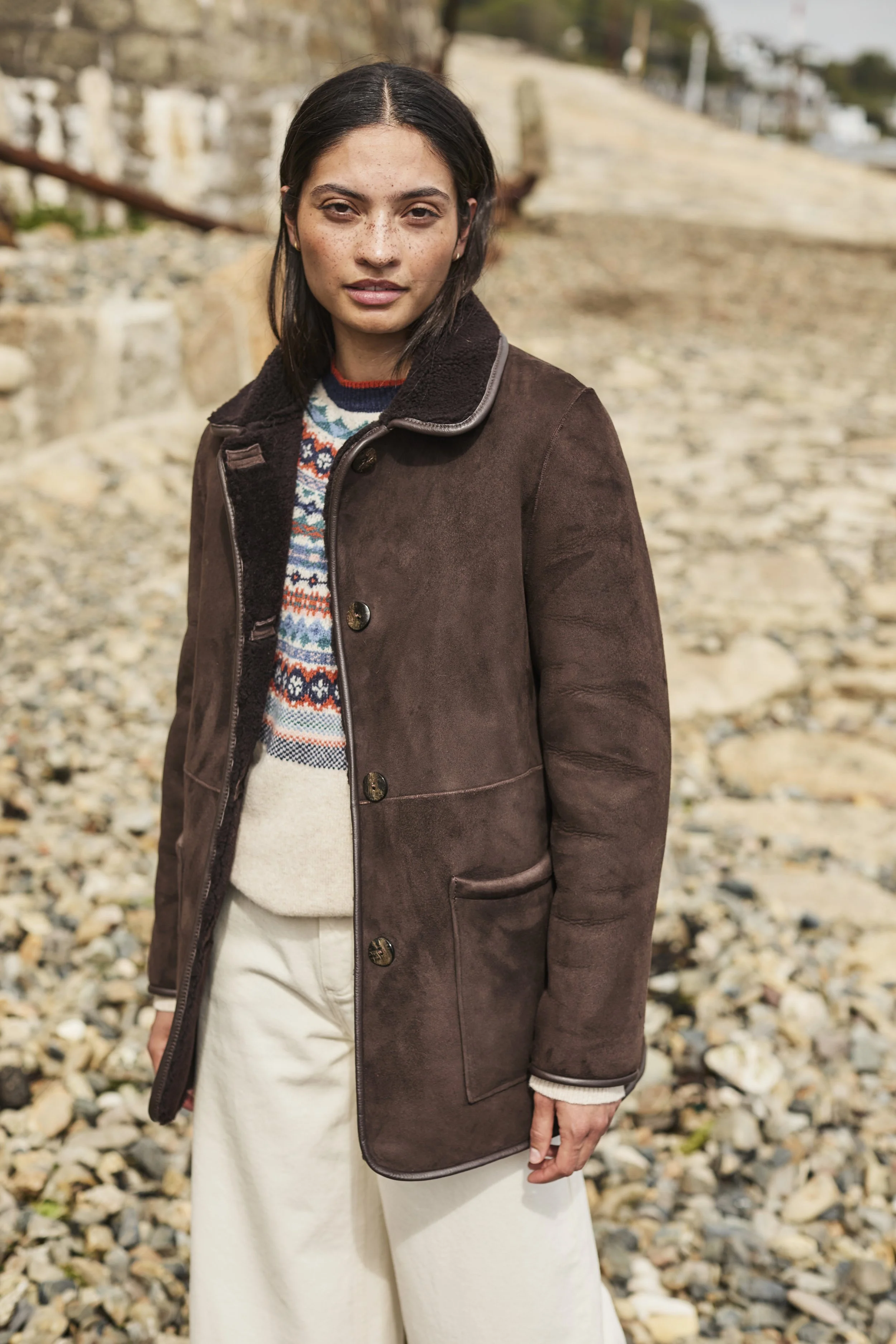 CLASSIC_REVERSIBLE_SHEEPSKIN_JACKET_CHOCOLATE_033.jpg