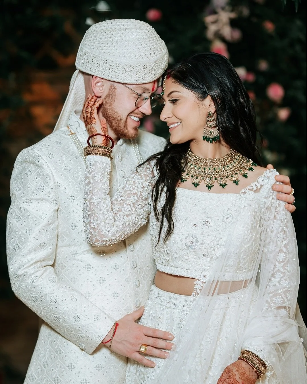 A Royal Fusion Wedding in the Heart of Amsterdam
Thomas & Hena’s stunning Indian-German wedding was a true celebration of love beyond borders.
The couple, who flew in from the USA, chose the serene Gardens of Amsterdam for their dream wedd