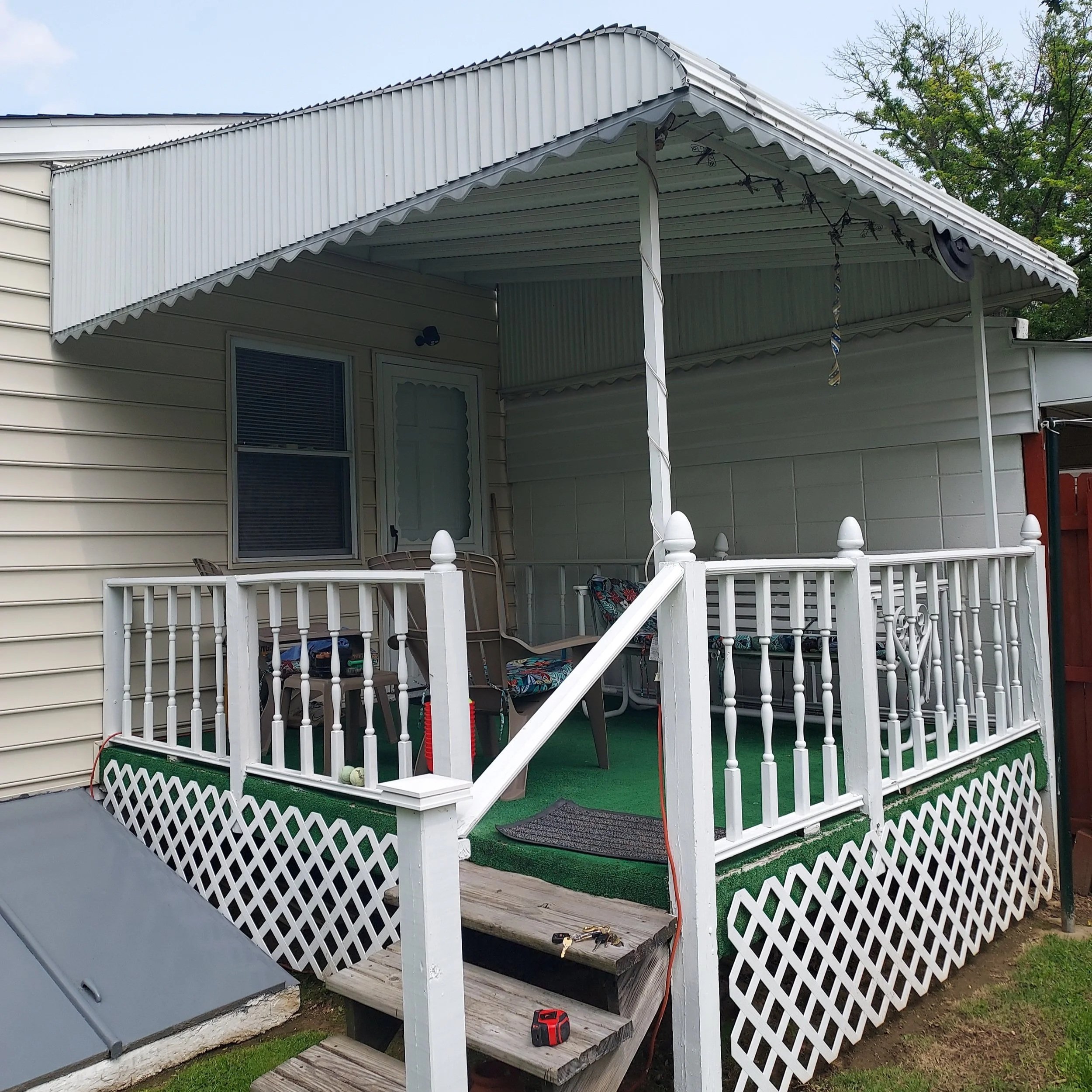 Enjoy Outdoor Comfort Year-Round with a Sturdy Deck Roof