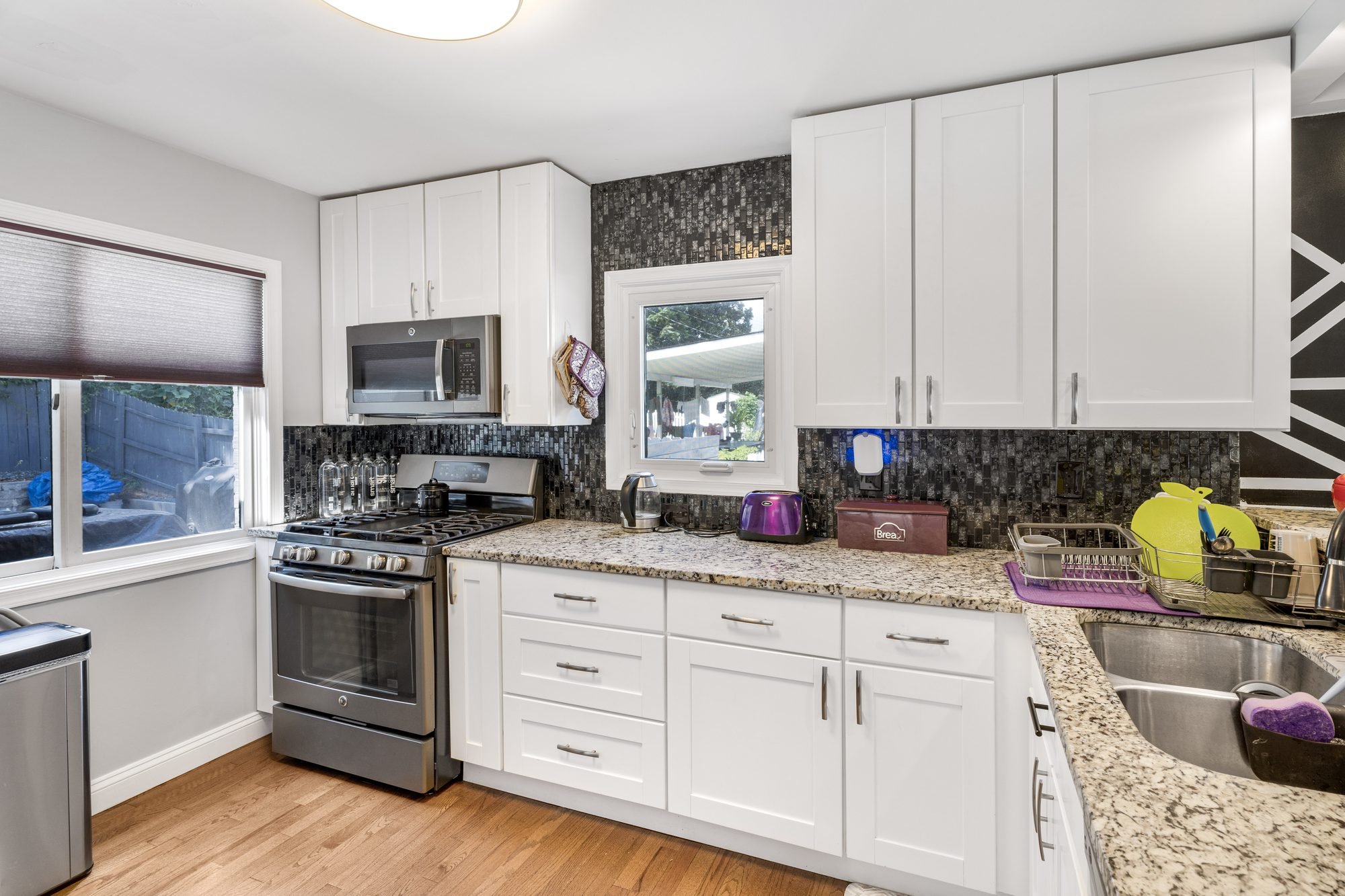 kitchen-03.jpg