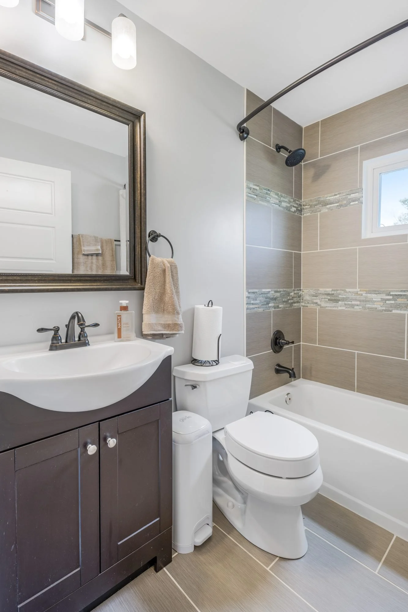 bathroom-03.jpg