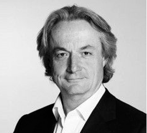 Male client sharing experience with personal training and online coaching