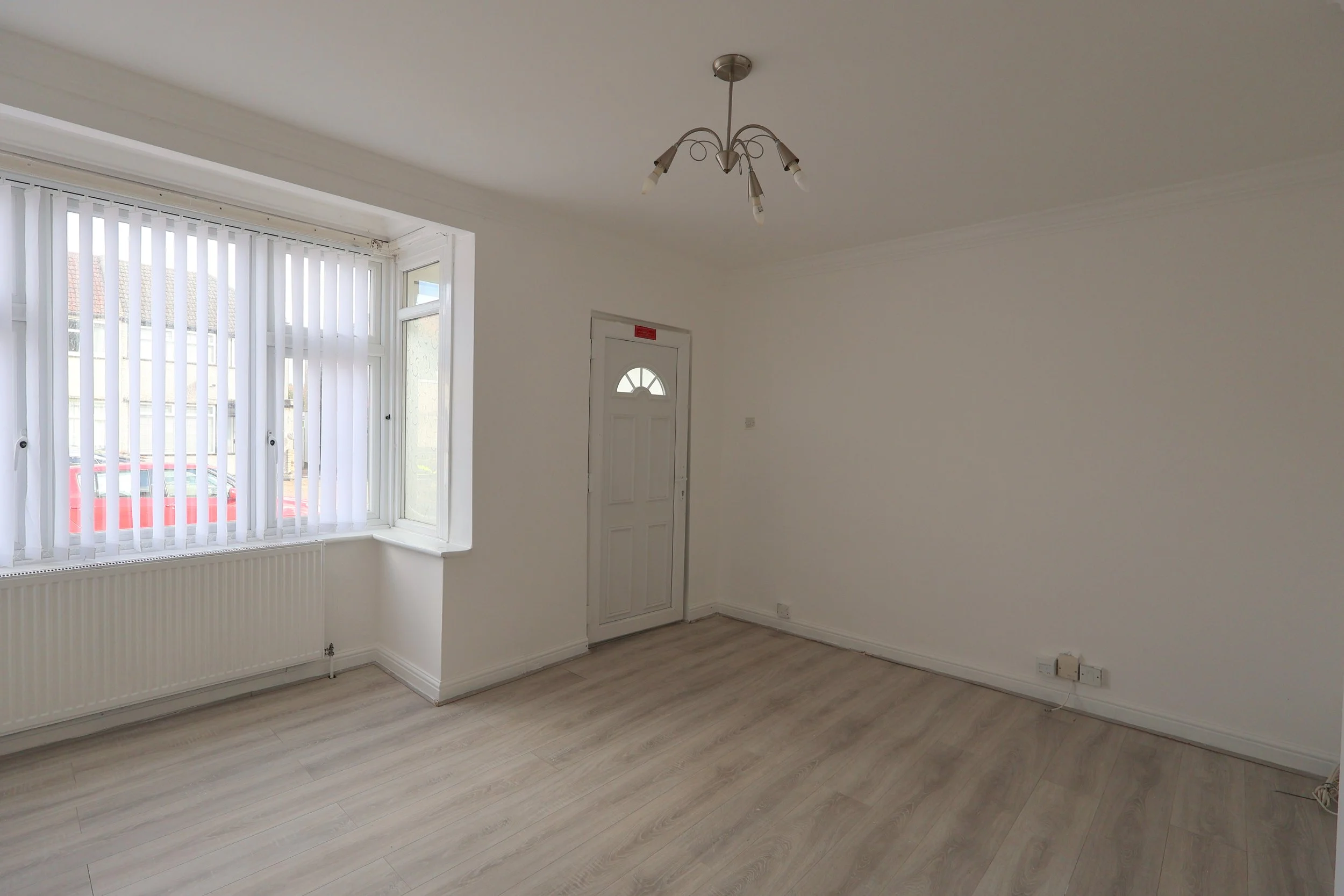 3 Bedroom, Kingsmill Gardens, Dagenham, RM9