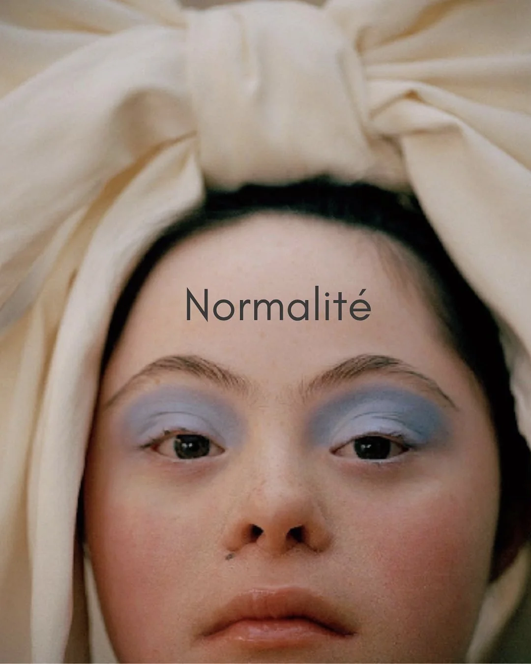 🇫🇷 🇪🇸 
&hearts;️ Le plus important selon moi, c&rsquo;est que la &laquo;&nbsp;normalit&eacute;&nbsp;&raquo; ne soit pas dissoci&eacute;e du bien commun, du respect et de la tol&eacute;rance. 
🧠🕵️ Cela n&eacute;cessite un processus personnel d&r