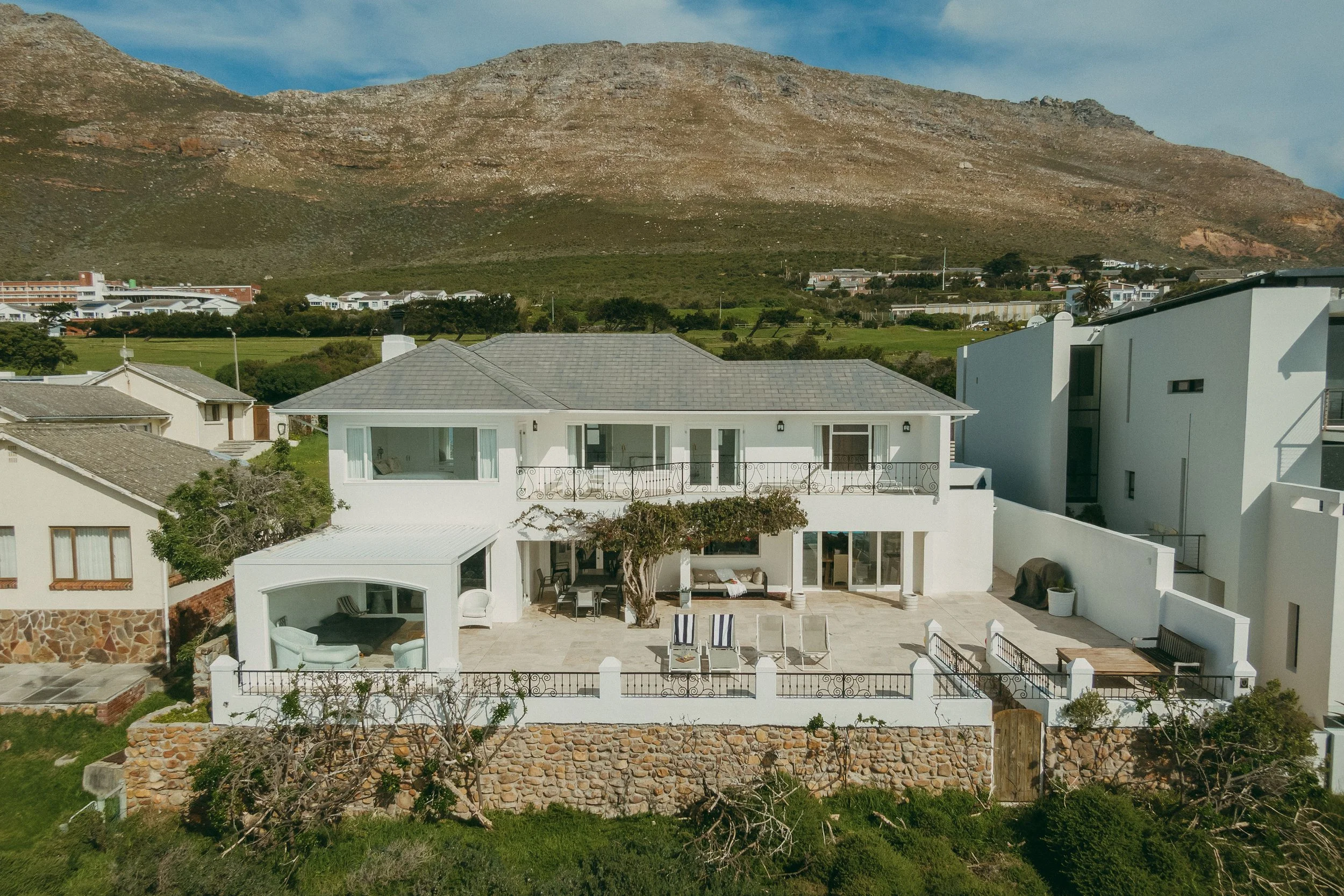 9LinksRoad-5.jpg