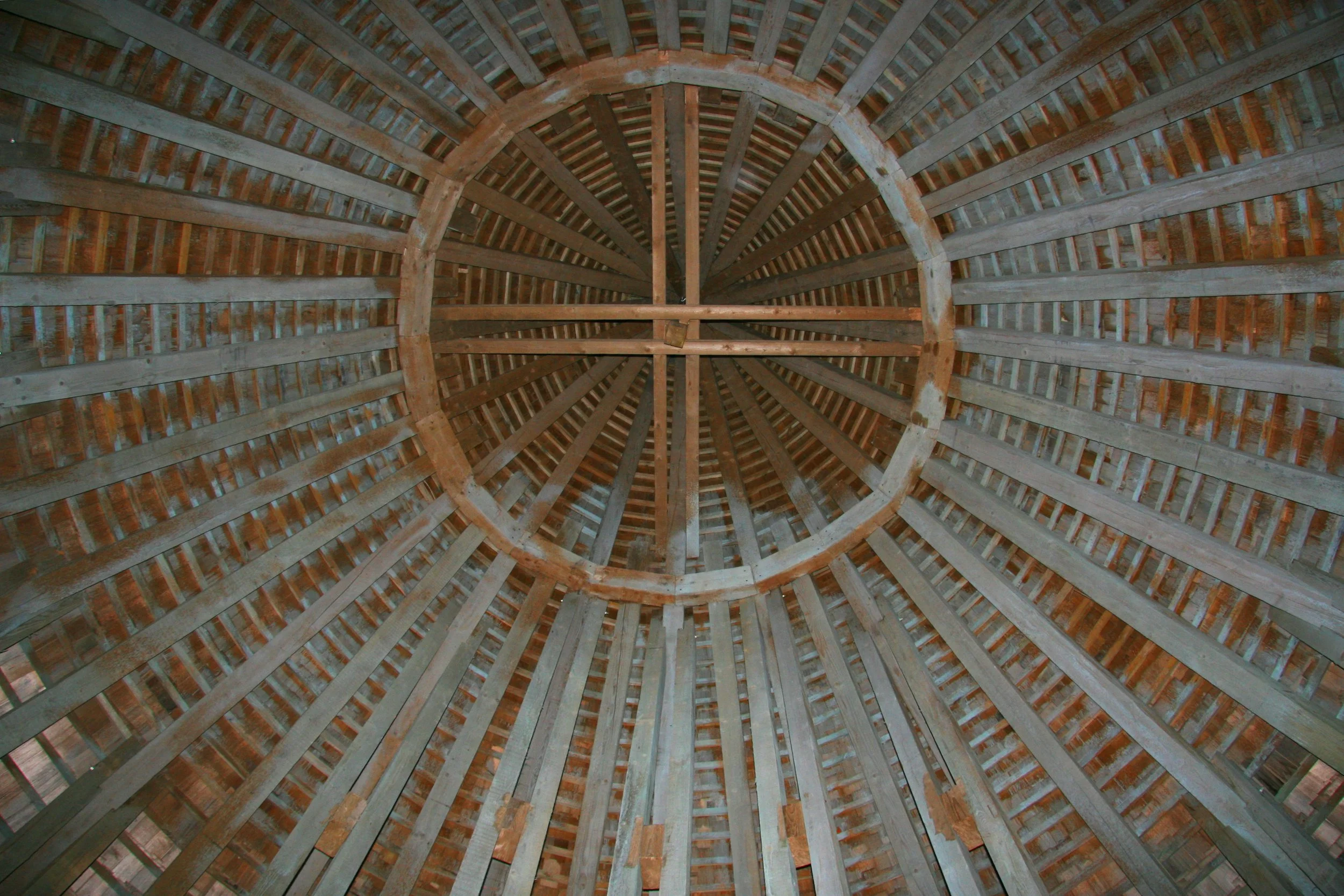 Soroca_Fort,_Towers'_Wooden_Structure..JPG