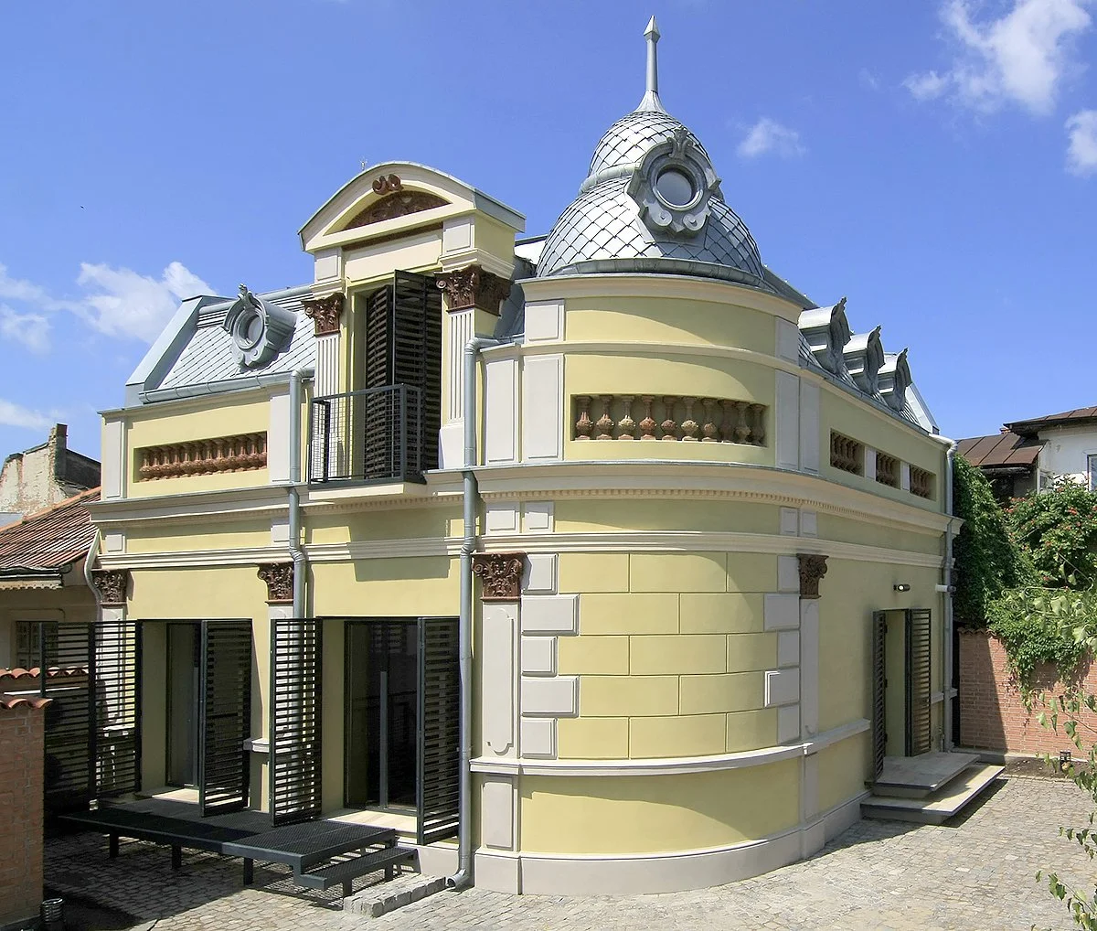 Casa “Ana și Marinache Popescu” din Călărași