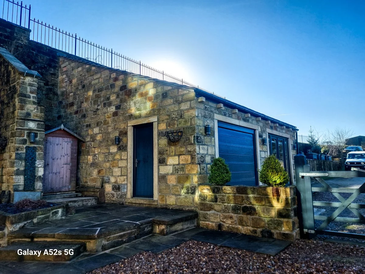 (22-23) Wainstalls (garage)_-9.jpg