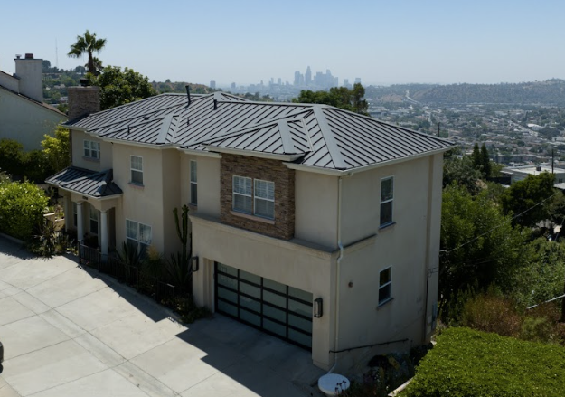 metal-roof-fire-wind-resistant.png