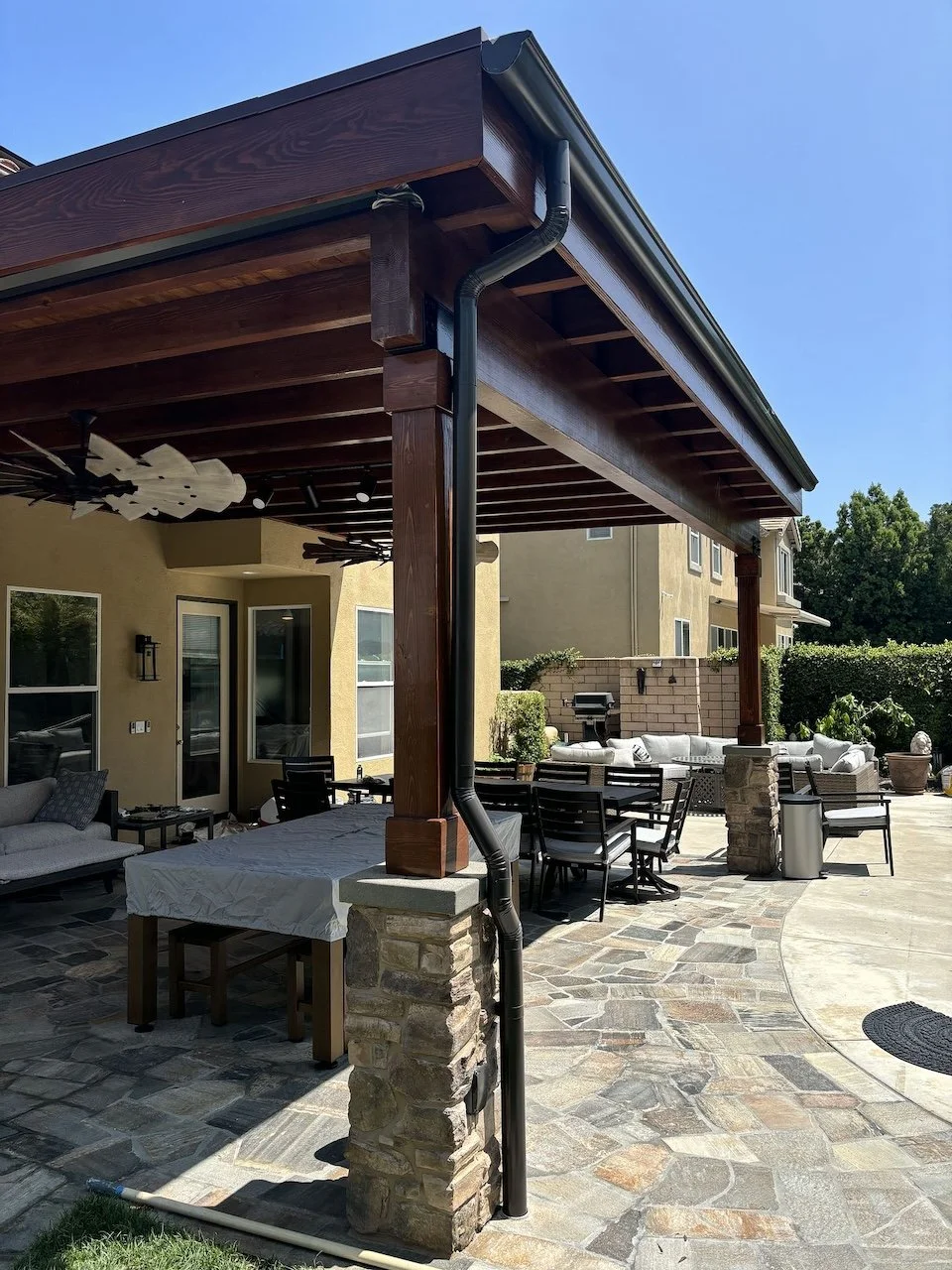 Custom seamless gutter system in Orange County, CA