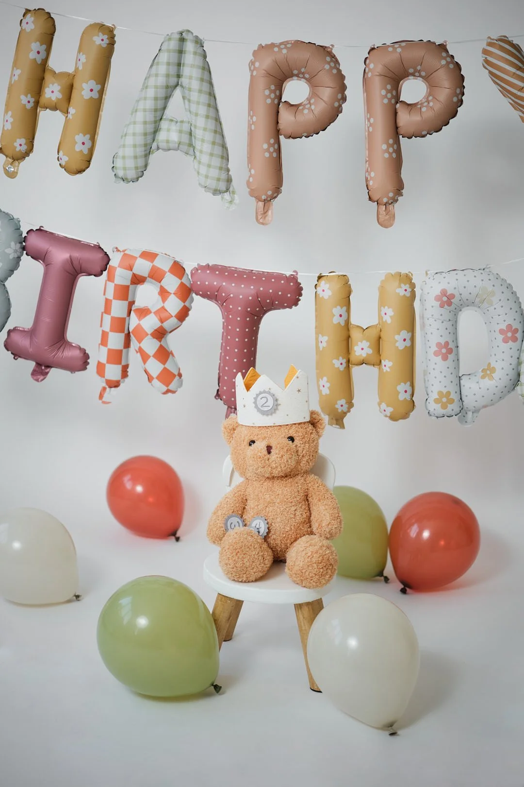 white bg baloons optimised_4.jpg