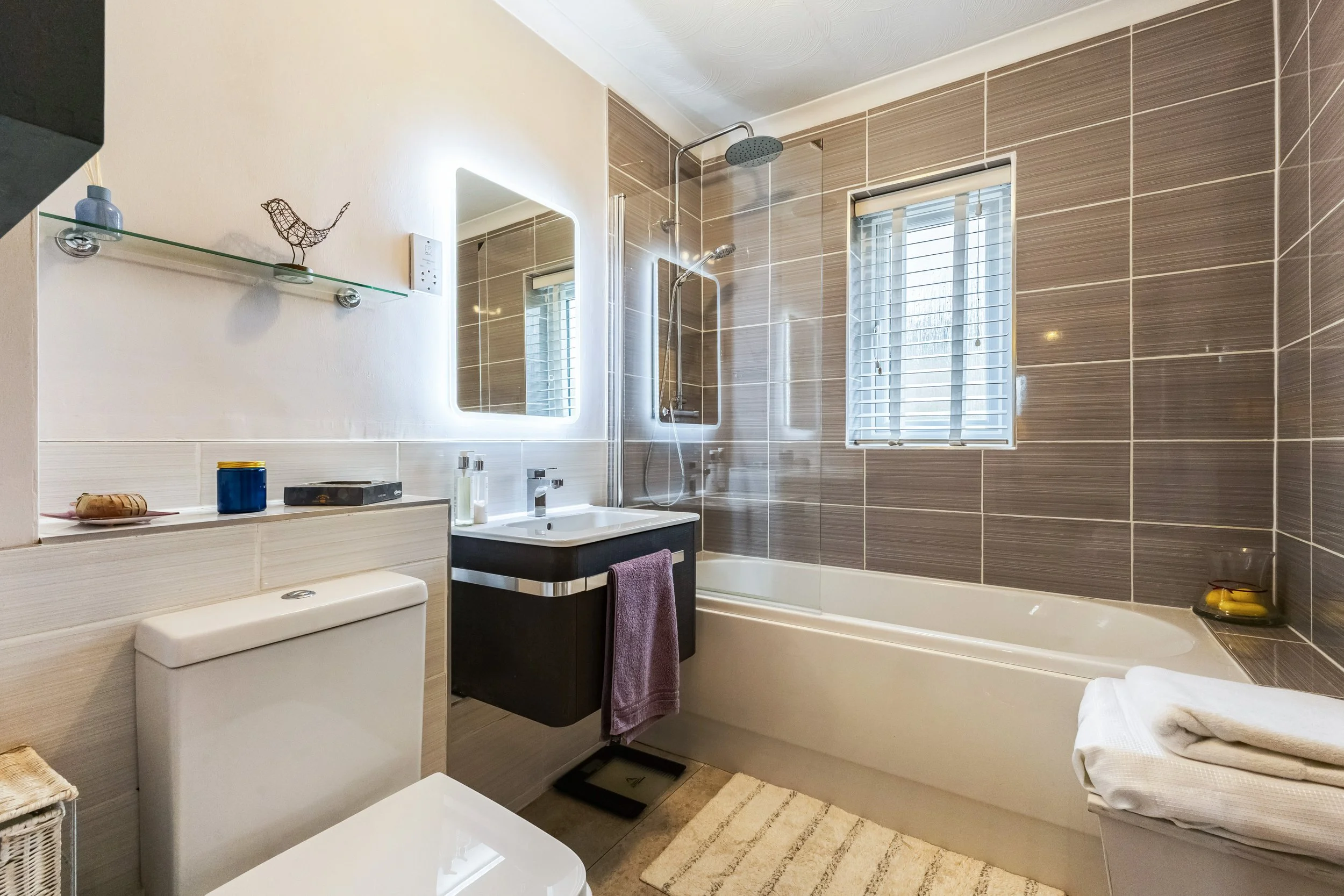 102972_4-Mallard-Close  (12).jpg