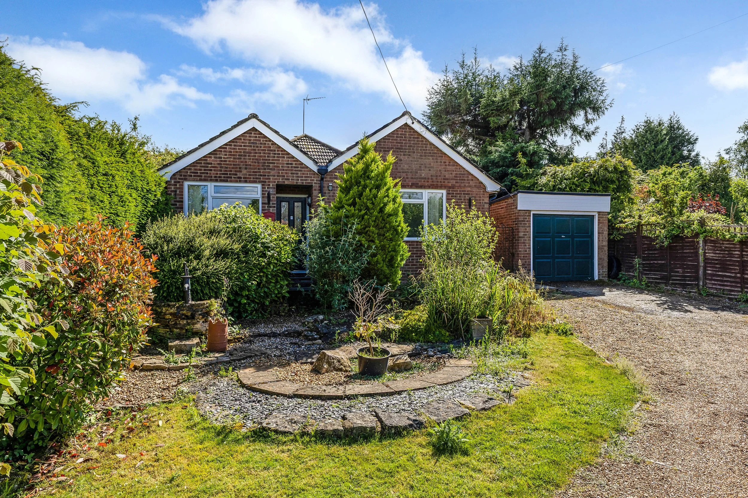 109617_Jacamar Petersfield Road Ropley (2).jpg