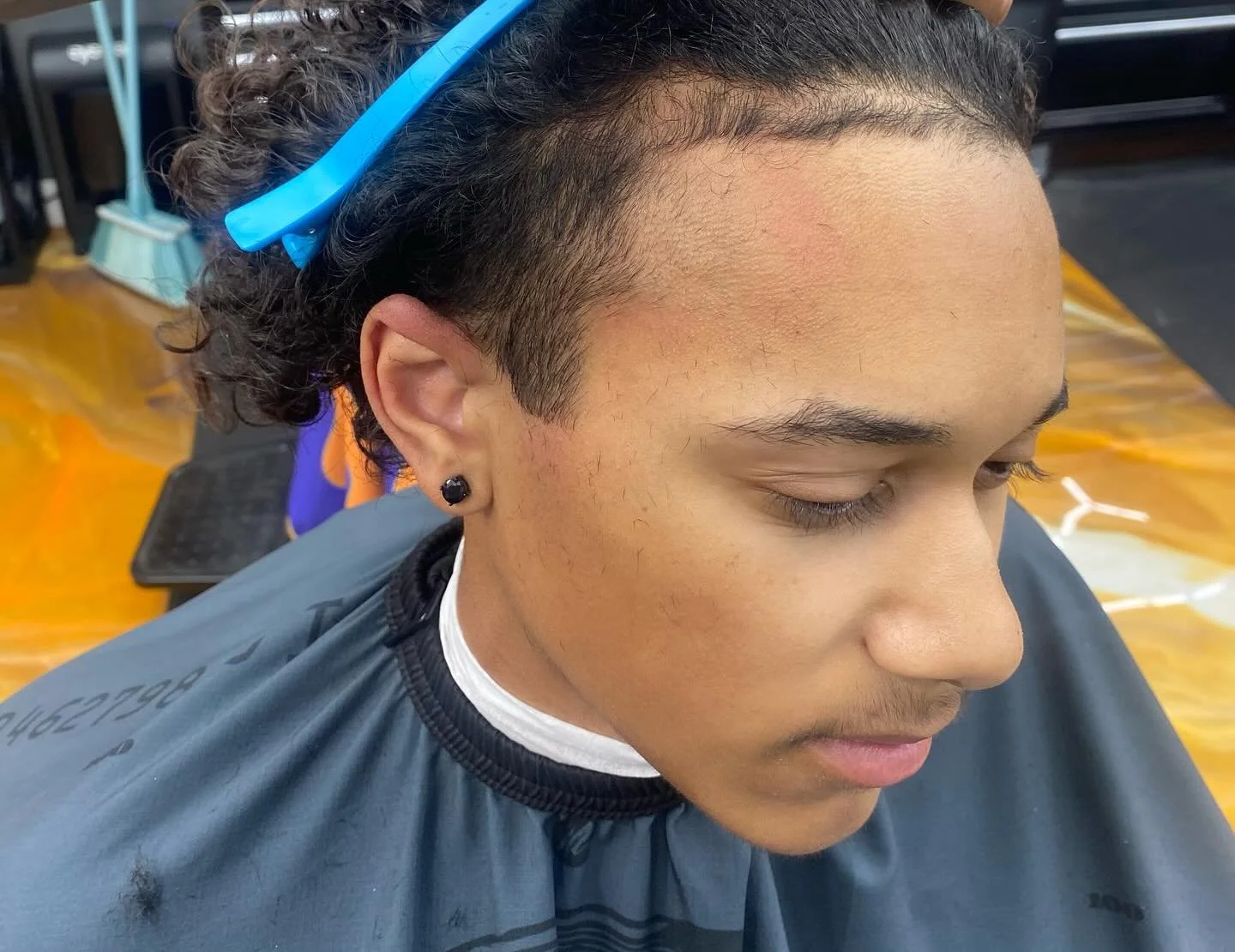 Wow this young man came to the shop and told me if I can fix his hairline because he had a sweet 15 and I told him I got him and I told him ima get him right and boom 💥 #miracles . 🫡🫡🙌🙌🙌🙌🙌If you need a barber in rancho San Diego let me know #