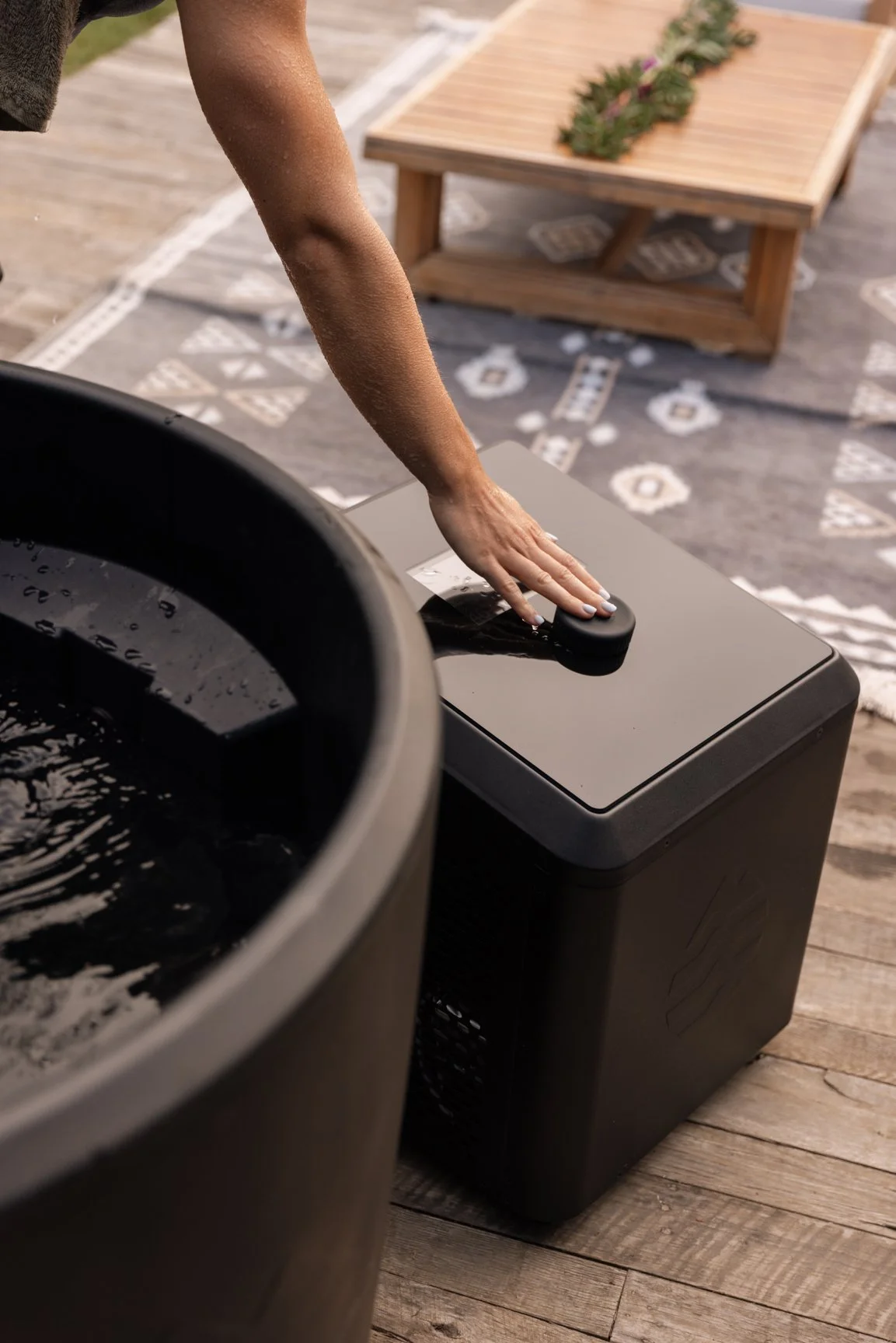 03_IceBarrel_MalOBrien_Chiller_IceBarrel_9512_Web.jpg