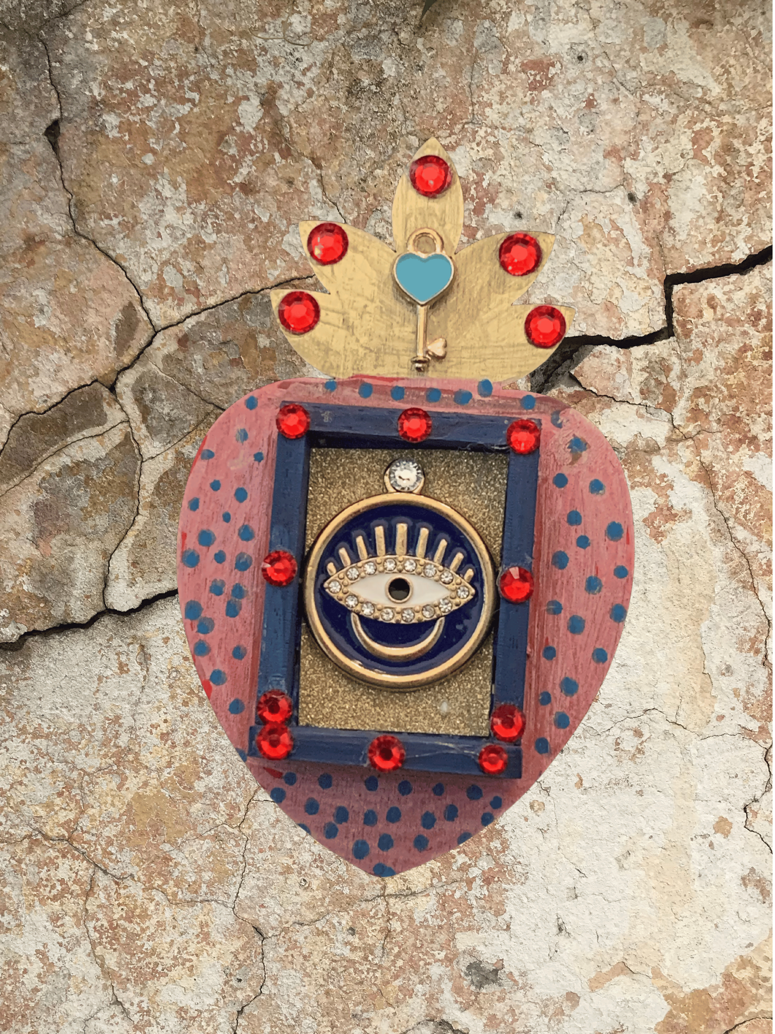 9_Guardian Eye Heart Nicho.png