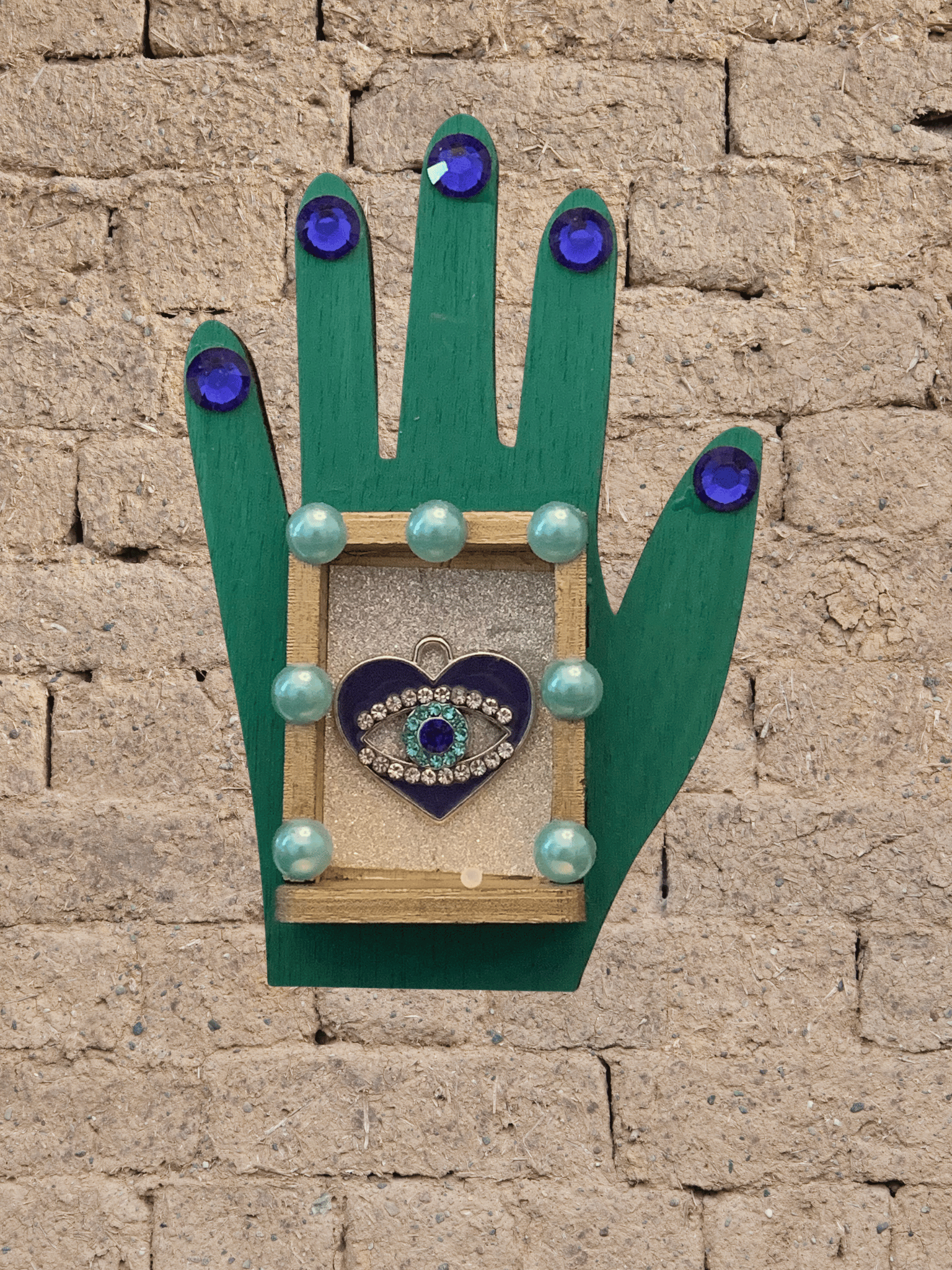 Sapphire Guardian Heart Hand Nicho.png