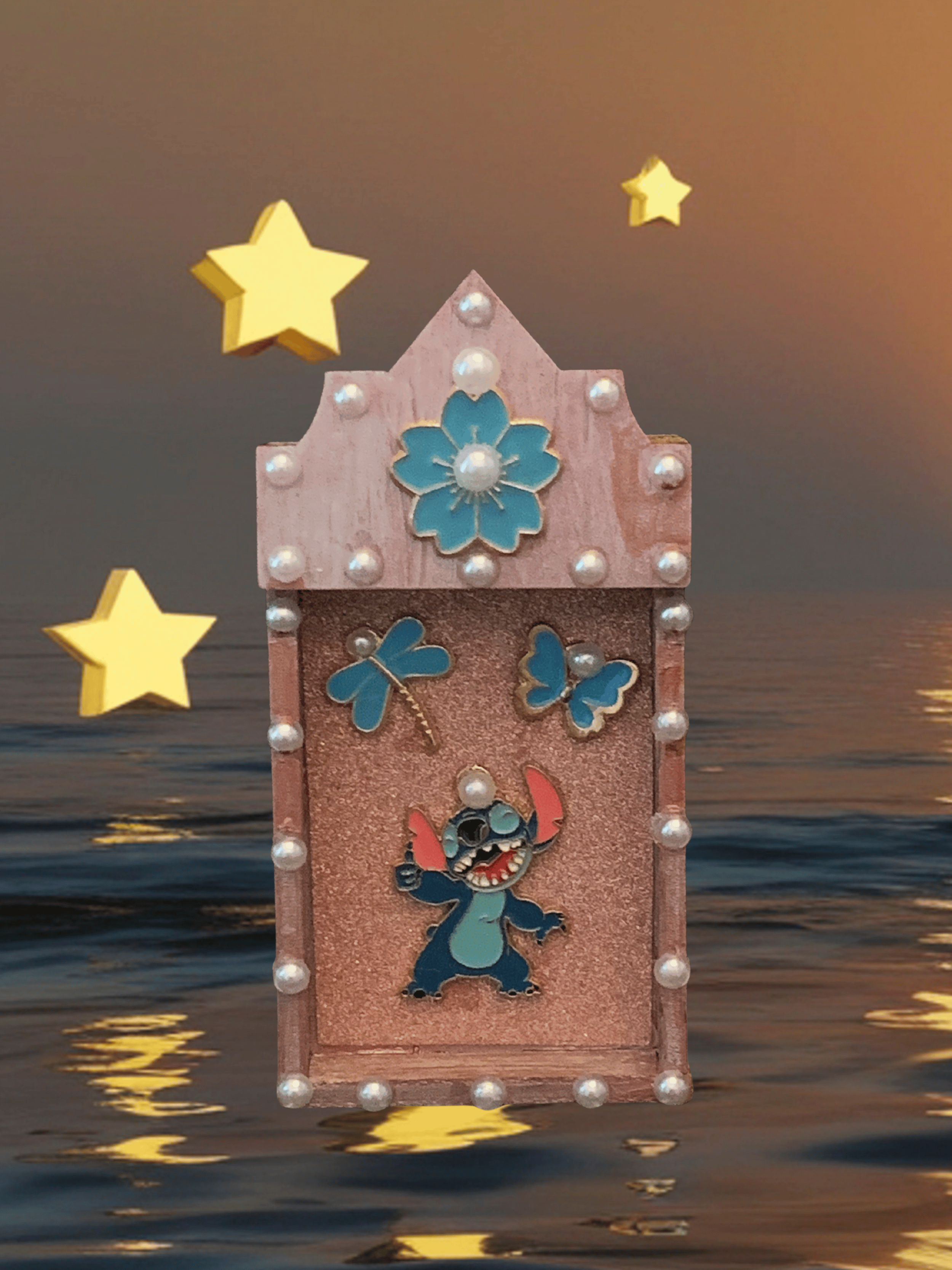 17_Pearl-Trimmed Blue Nicho.png